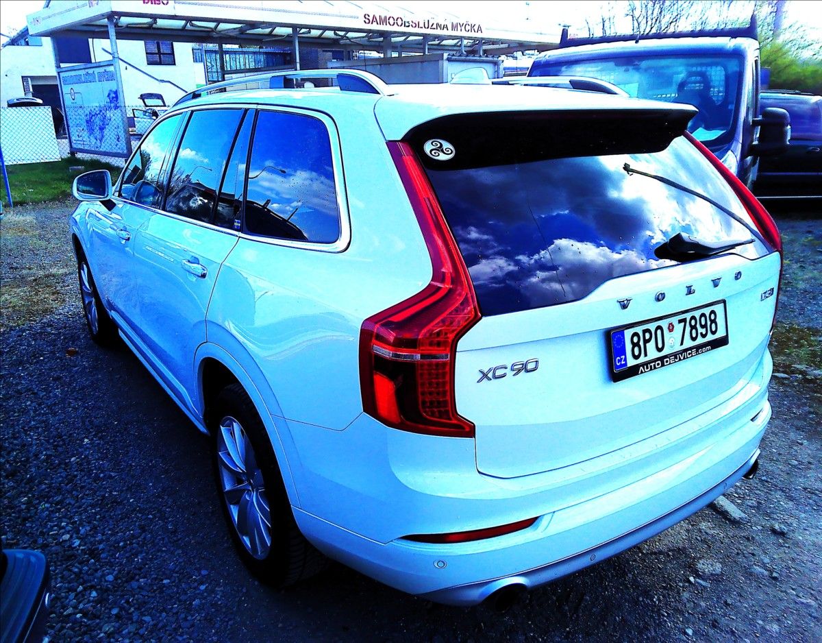 Volvo XC90, 2,0   D5 4WD PŮVOD ČR - fotka 5