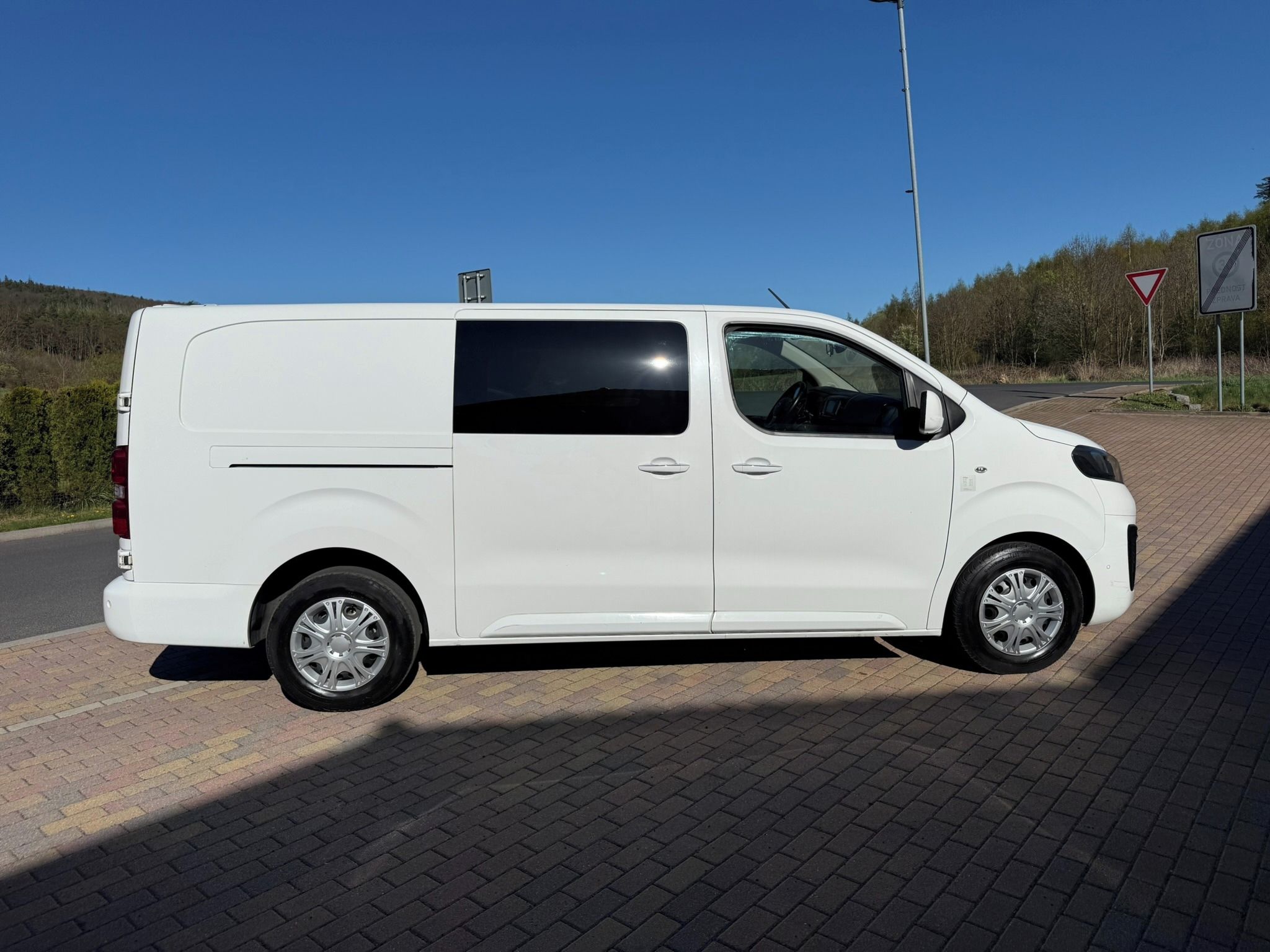 Opel Vivaro, DOKA XL 2.0 HDI 130kW DPH - fotka 6