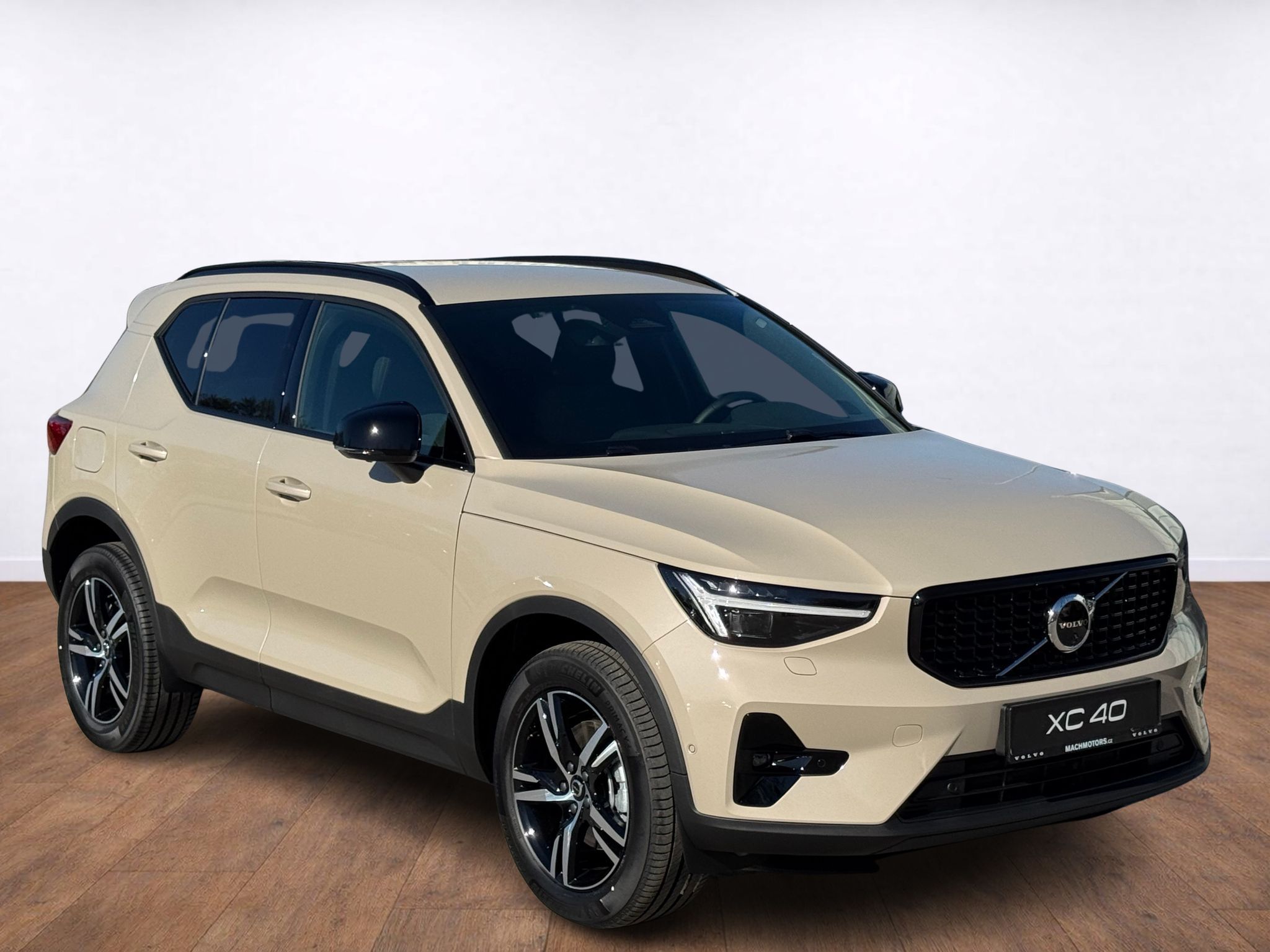 Volvo XC40, PLUS DARK B4, 360°, PIXEL LED - fotka 4