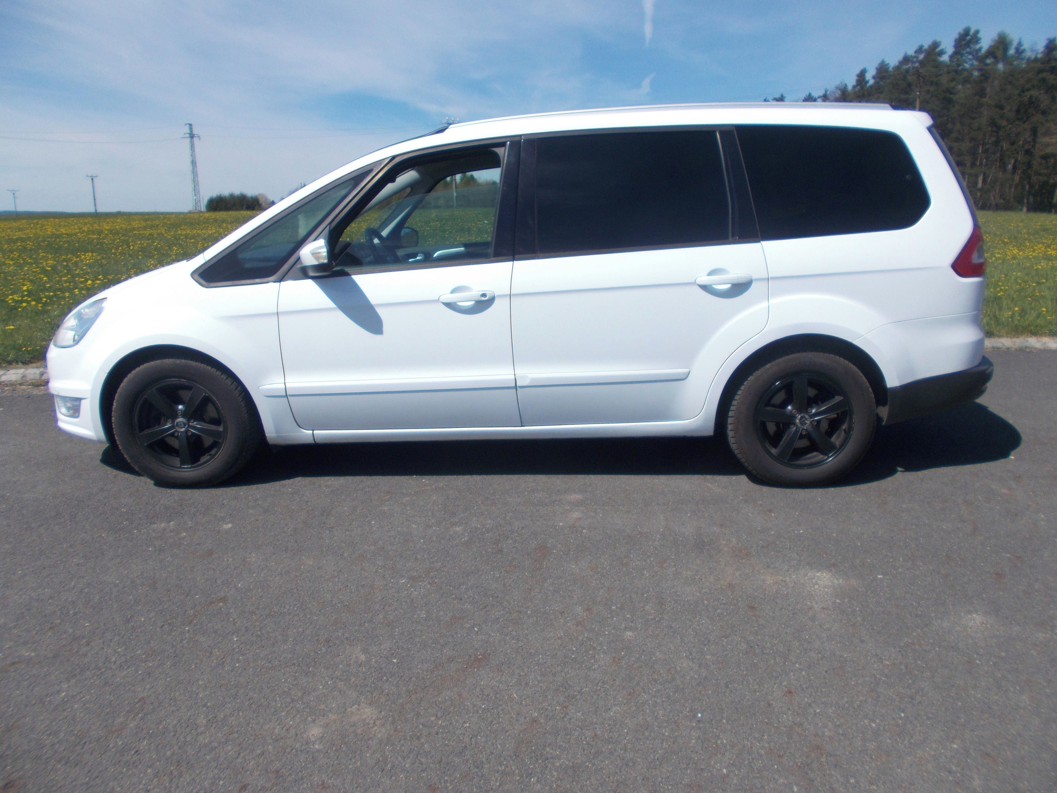 Ford Galaxy, 2,0TFDCi 103kw 7 místné - fotka 2