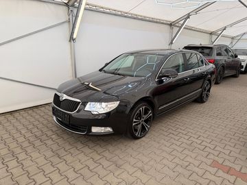 2.0TSi,147kW,DSG,Xenon,Kůže