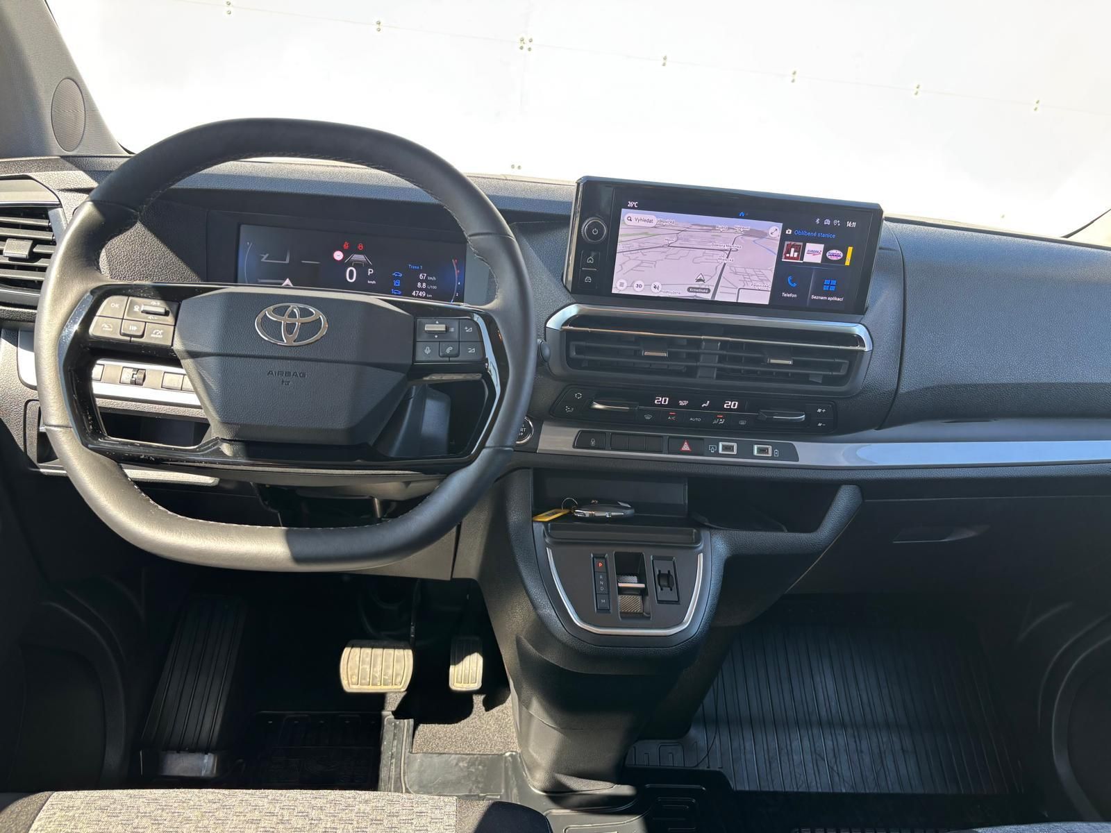 Toyota Proace Verso, 2,0 D-4D 8AT L2 Family Webasto - fotka 5