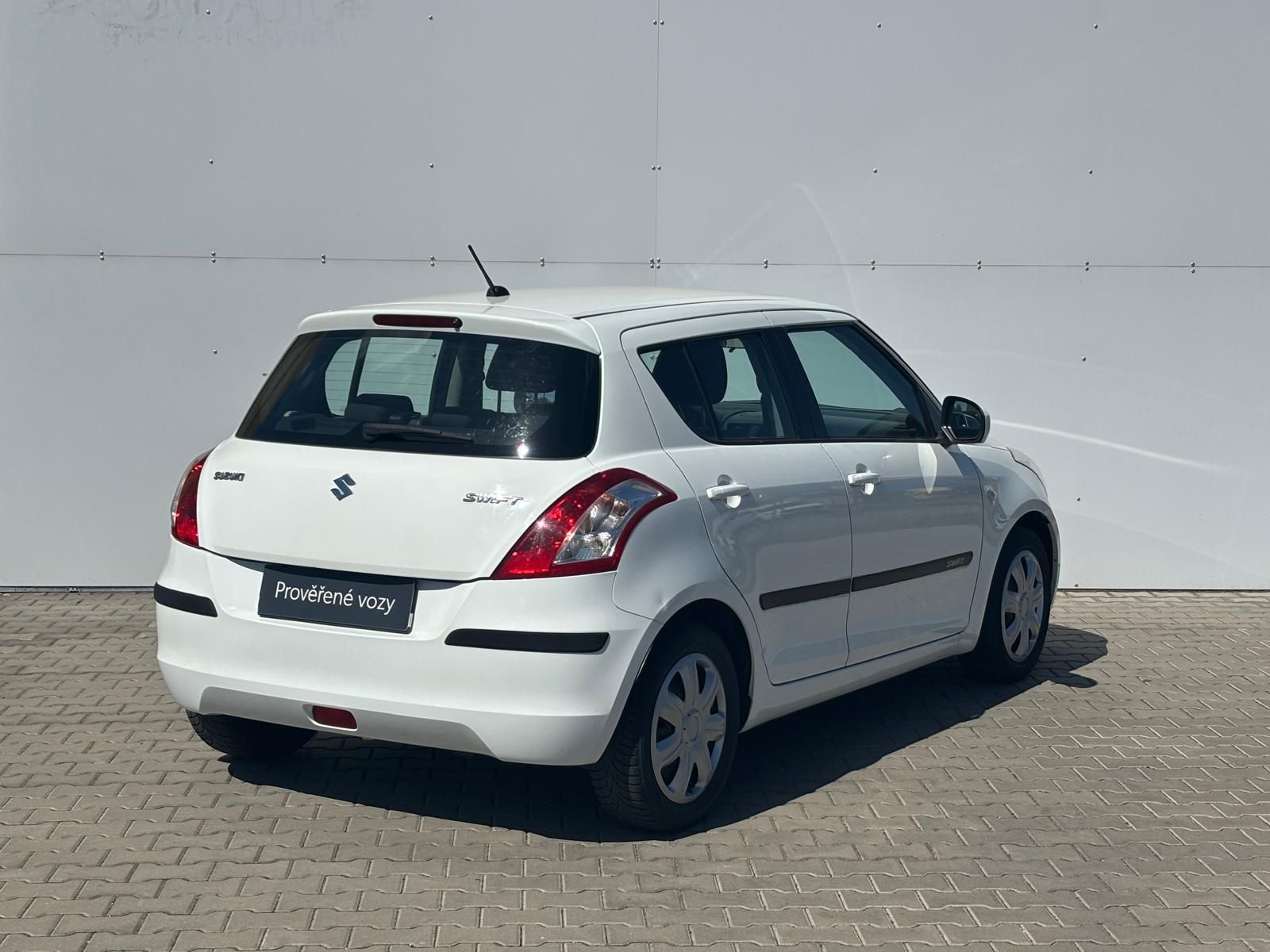 Suzuki Swift, 1,2i 69 kW - fotka 2