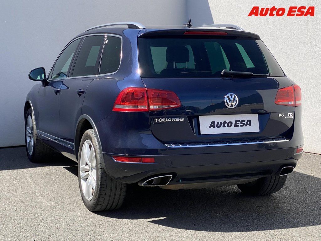Volkswagen Touareg, 3.0 TDi V6 4x4,servis.kniha - fotka 6