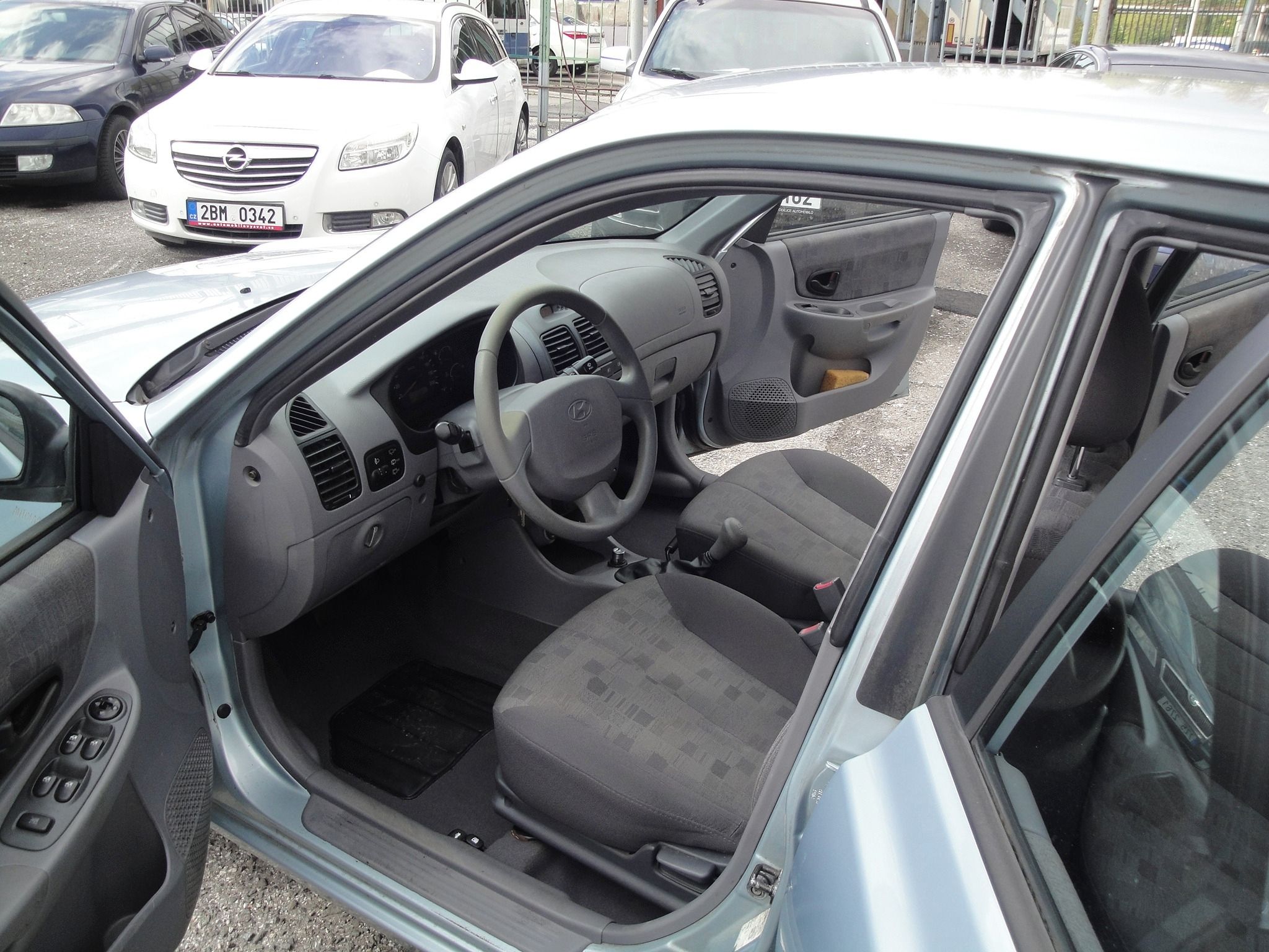 Hyundai Accent, 1.3i,klima 1.maj - fotka 6
