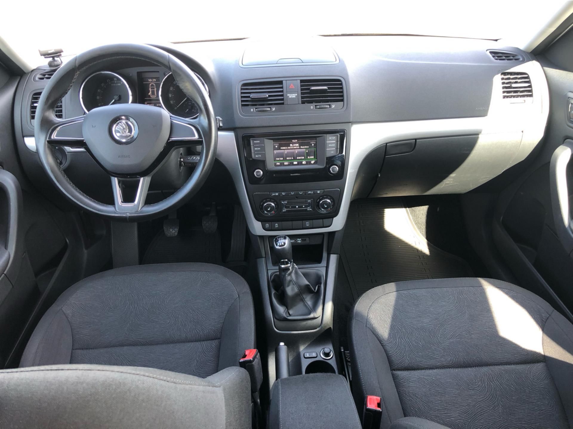 Škoda Yeti, 2,0 TDI 4X4 Ambition - fotka 5