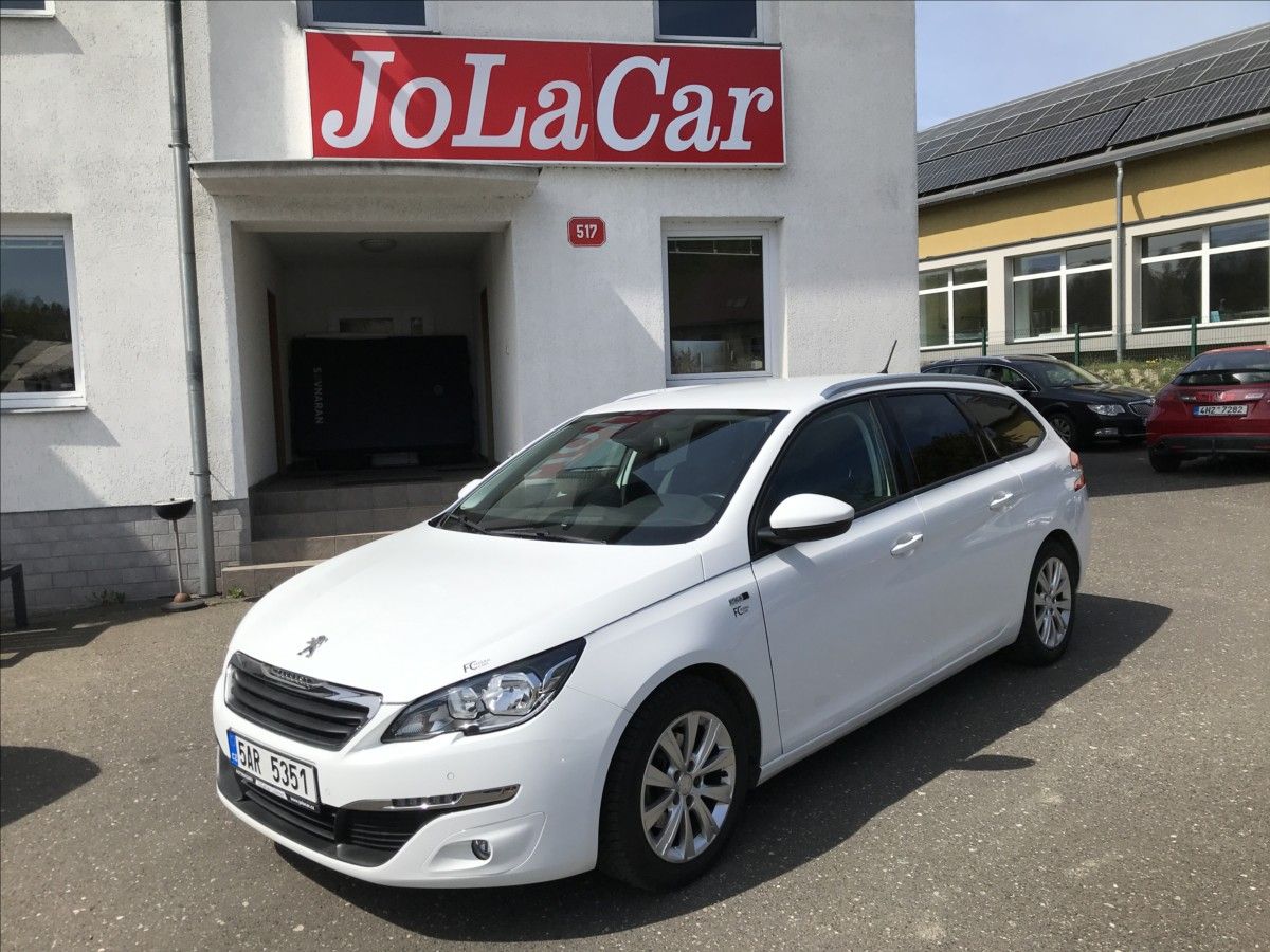Peugeot 308, 1,2 PT Combi 81kW - fotka 2