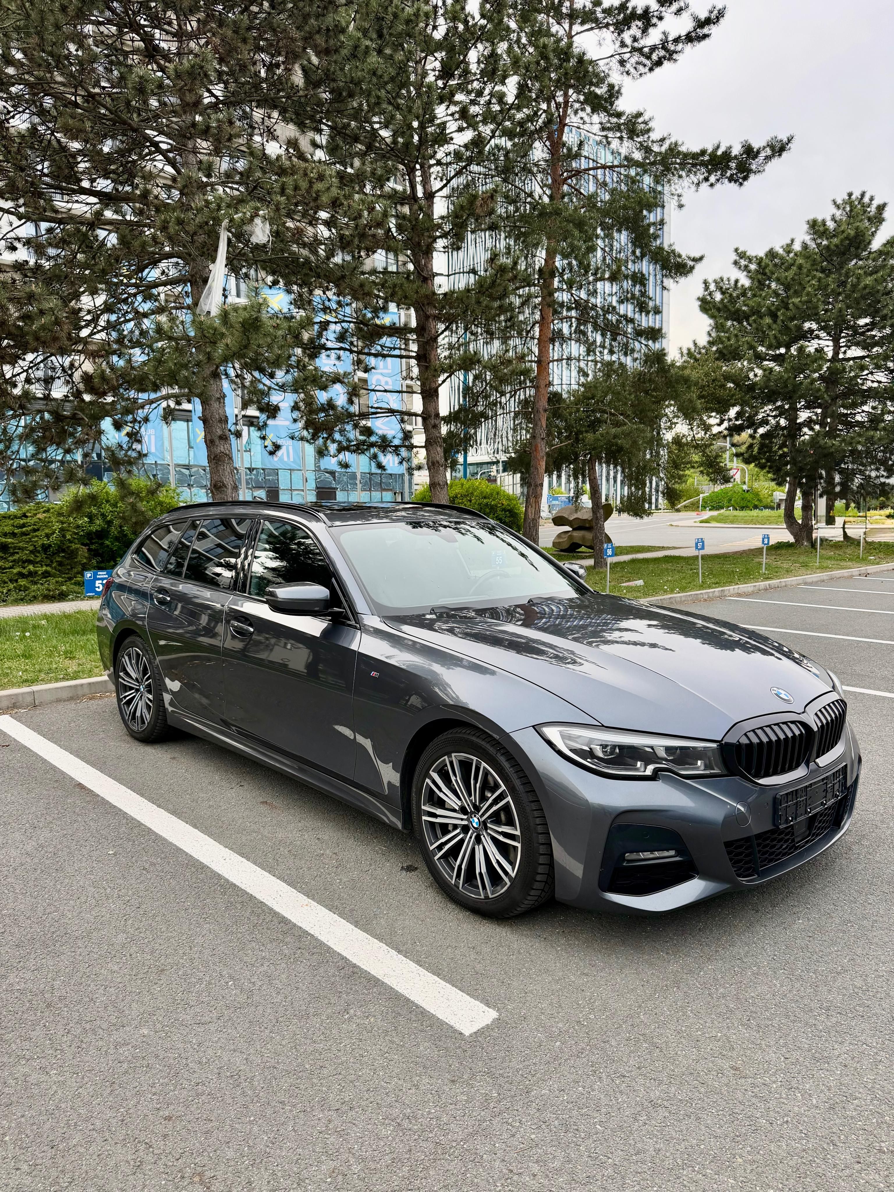 BMW Řada 3, 330d/210kw,xDrive,M-Sport,DPH - fotka 2