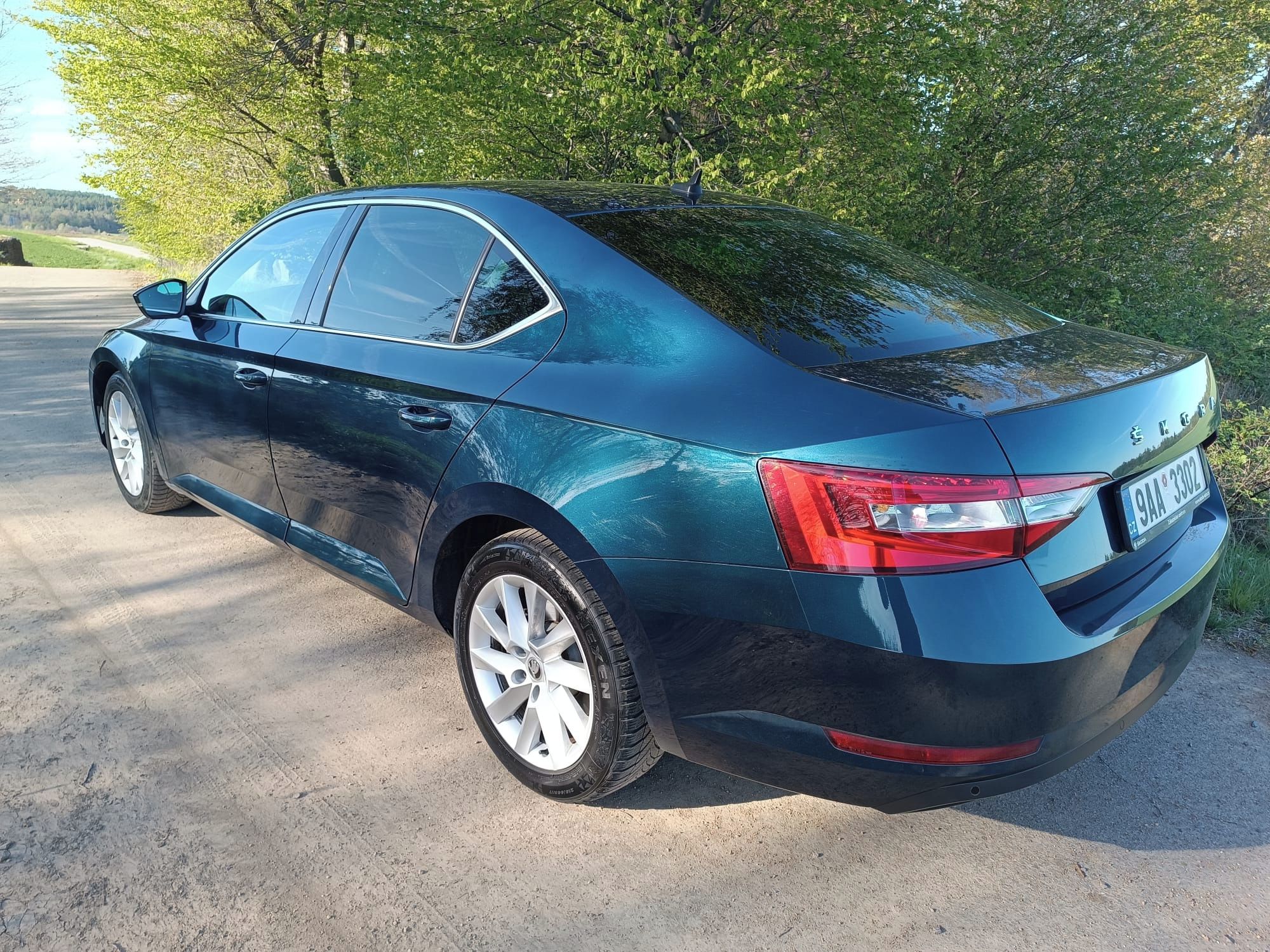 Škoda Superb, 2.0tdi 110kw DSG 7° - fotka 5
