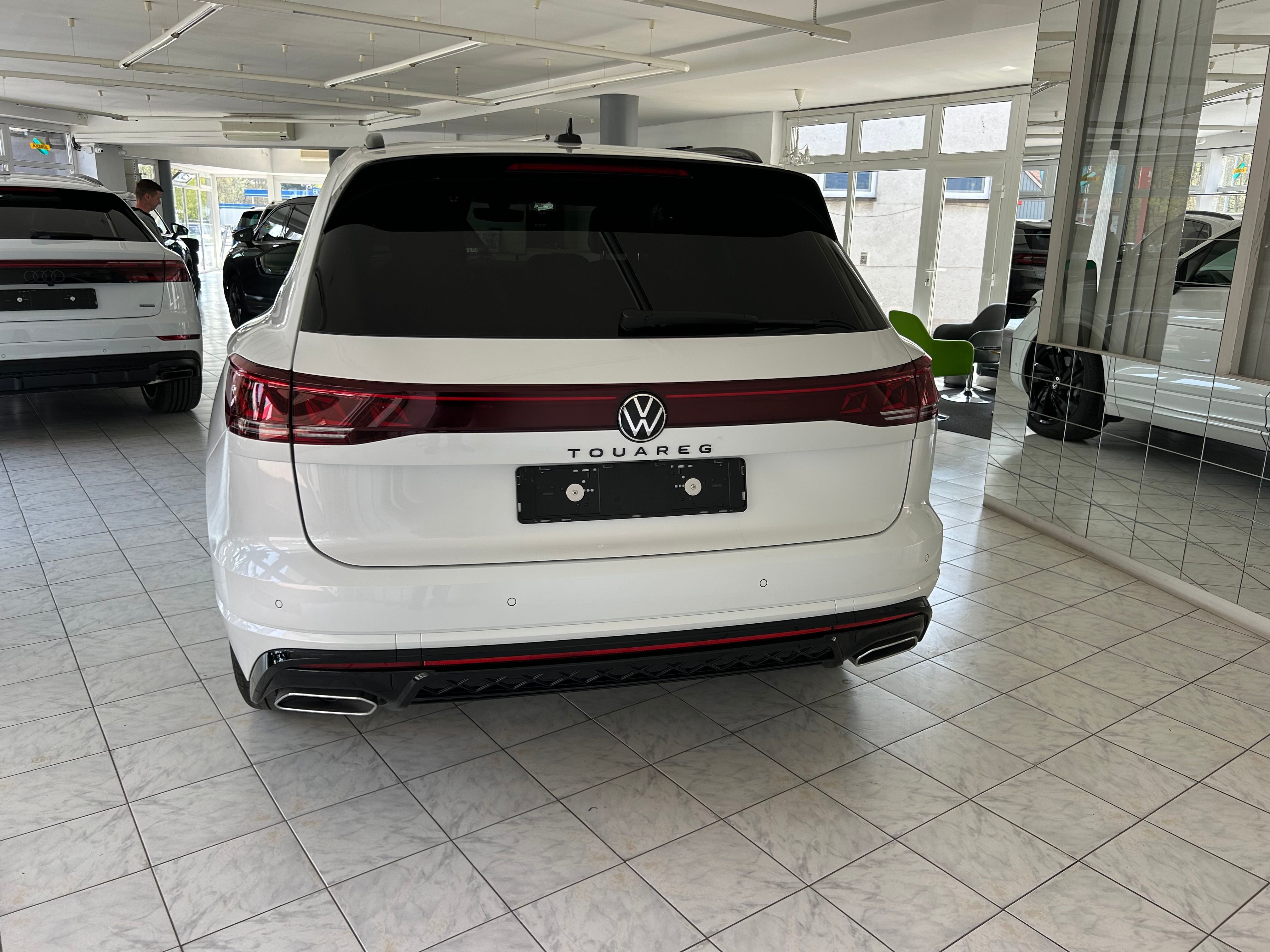 Volkswagen Touareg, R-Line Final Edition - fotka 6