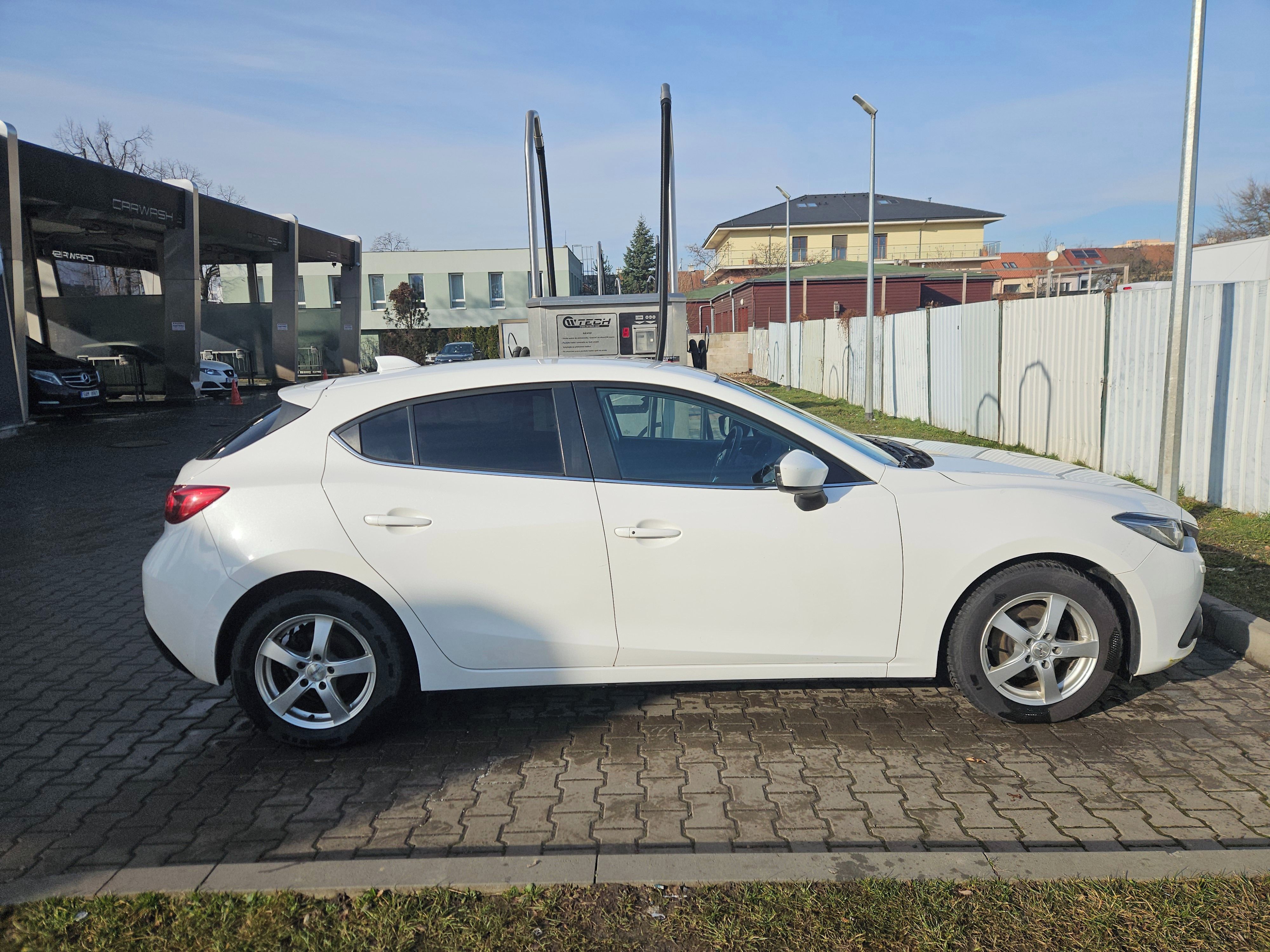Mazda 3, 2.0 88kw - fotka 3
