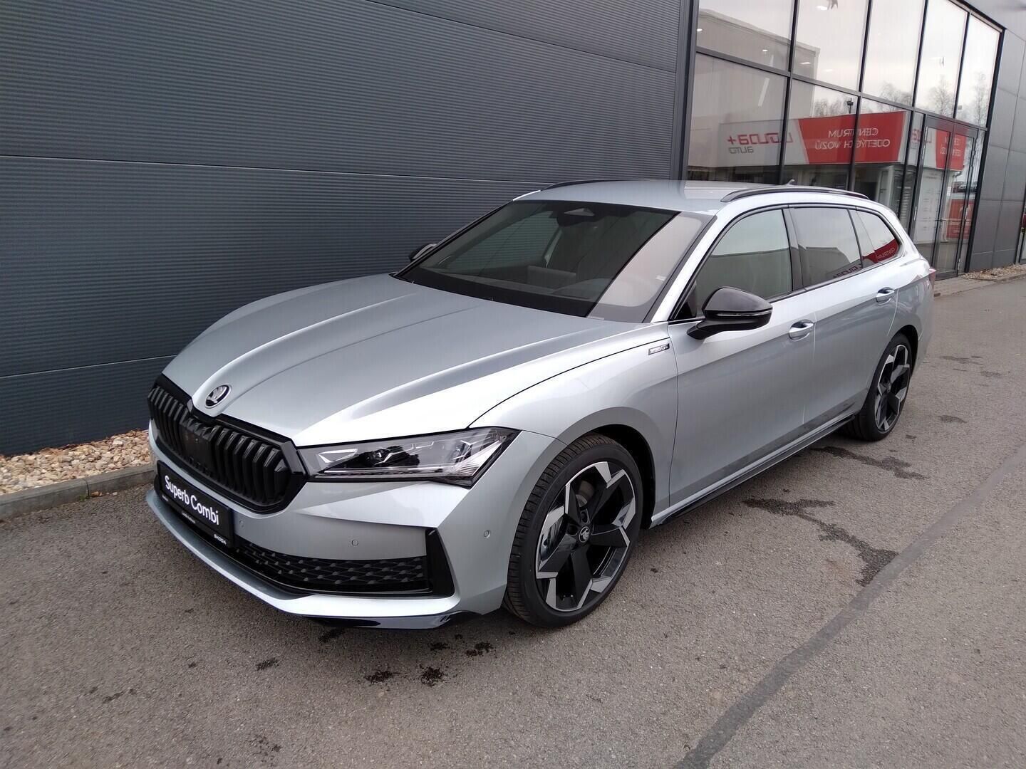 Škoda Superb, Combi Sportline 2,0 TDI 4x4 14