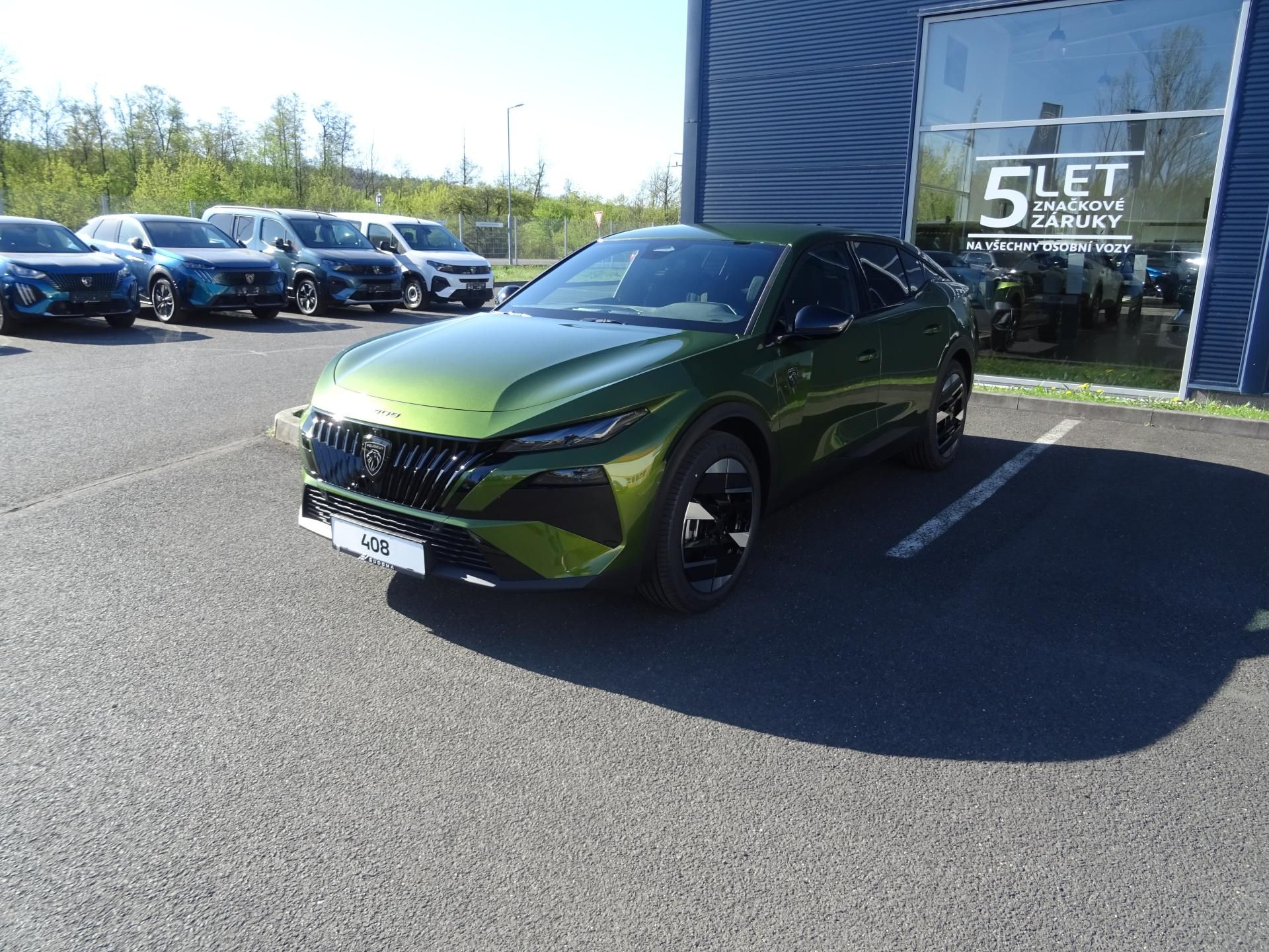 Peugeot 408, GT Plug-in HYBRID 240 e-DCS7 - fotka 2