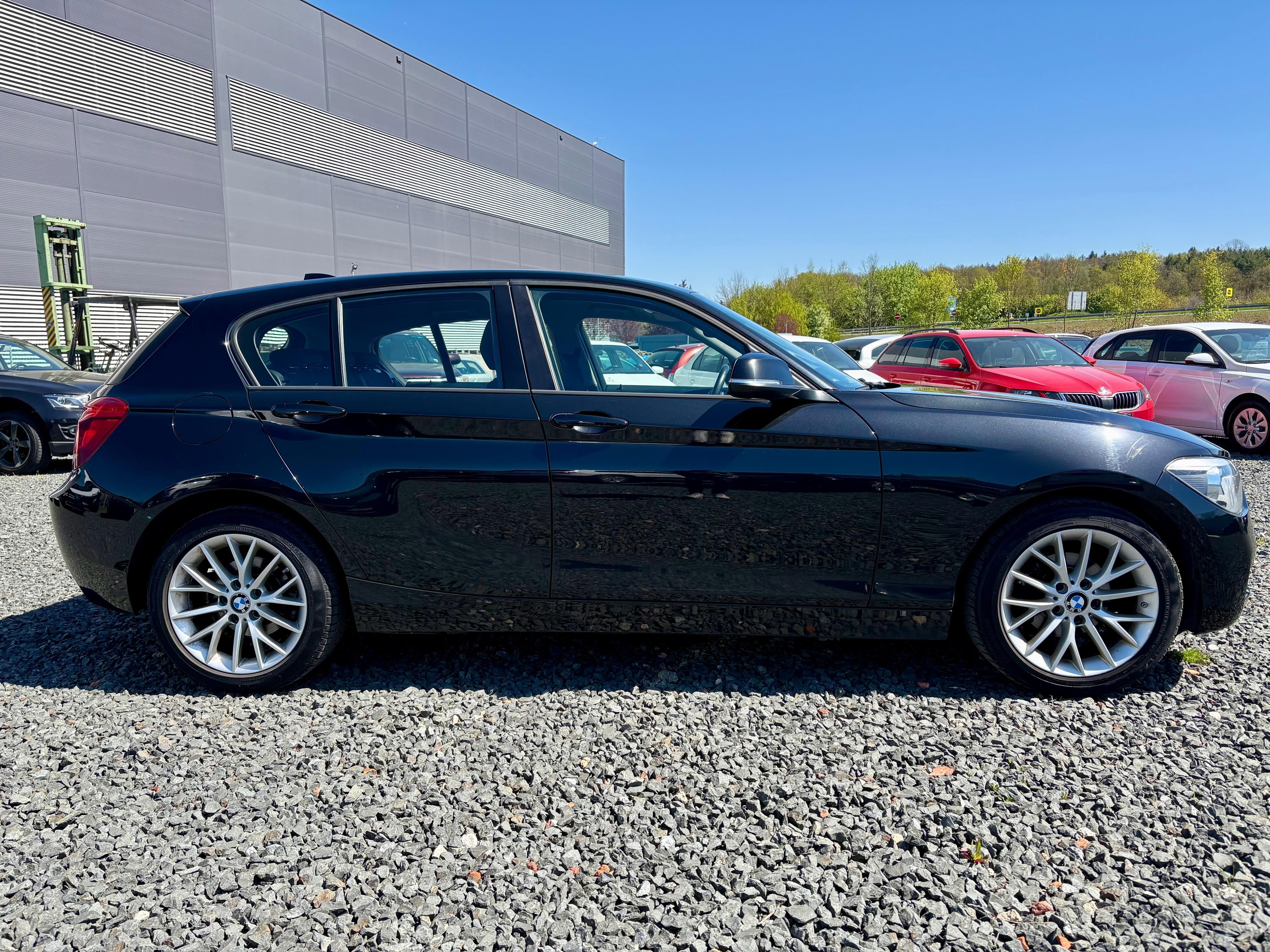 BMW Řada 1, 116i 100kw - fotka 4