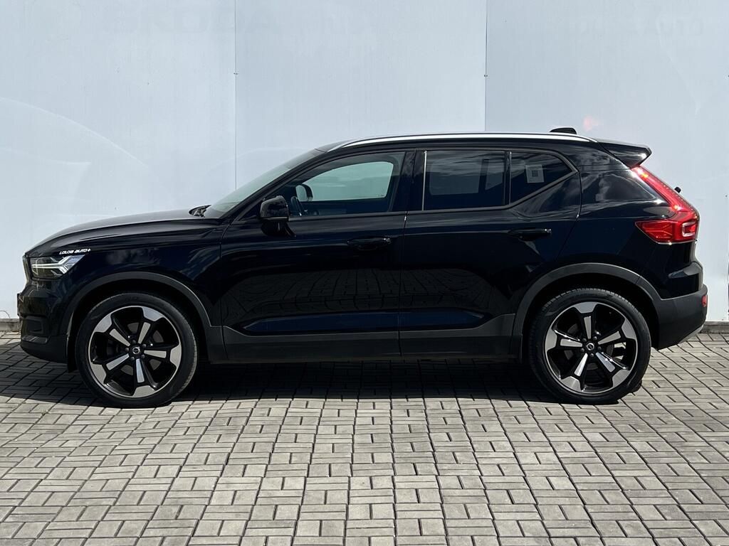 Volvo XC40, Momentum 2.0 182 kW - fotka 3
