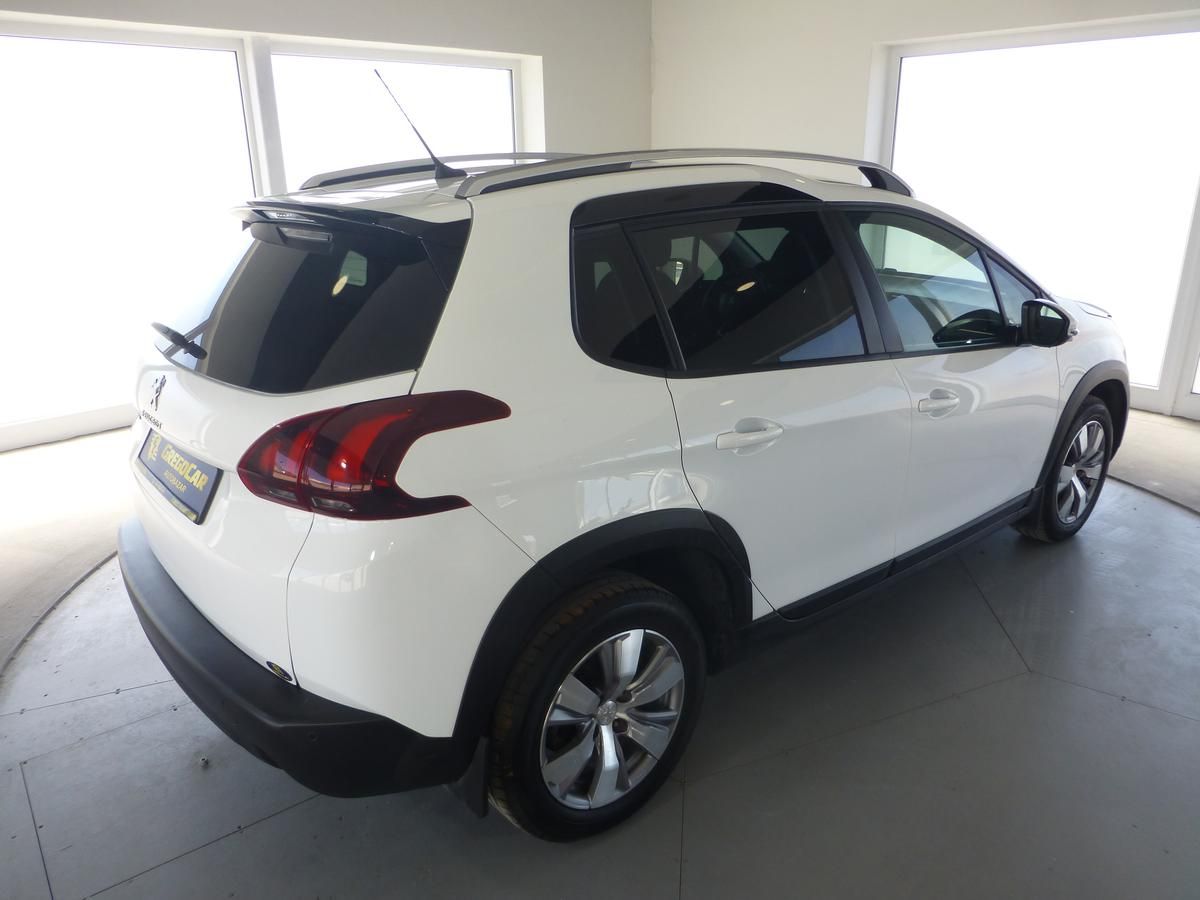 Peugeot 2008, 1,2i-81KW*PARK.S*ALU*VYHŘ.SED* - fotka 6