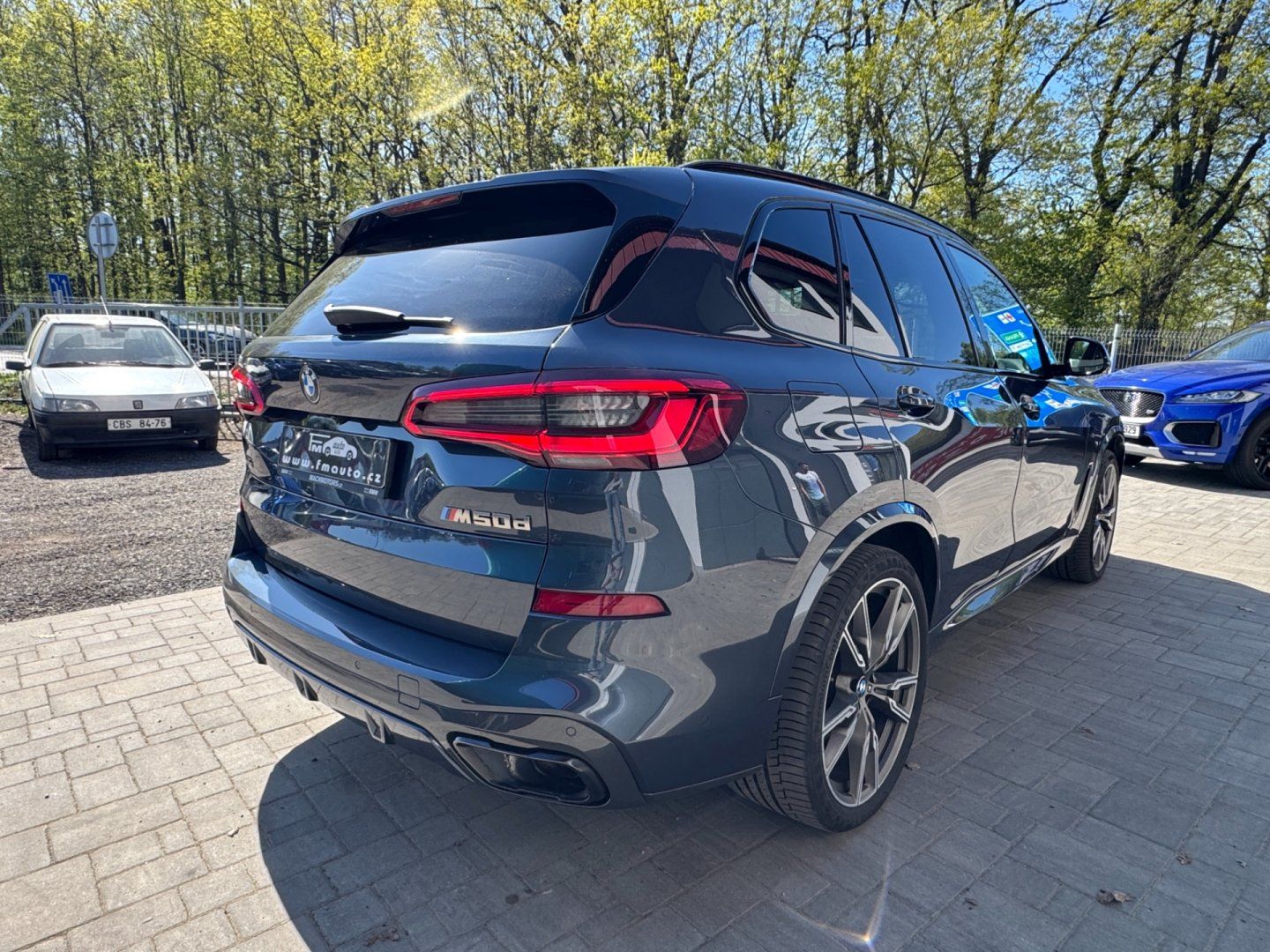 BMW X5, M50D - fotka 6
