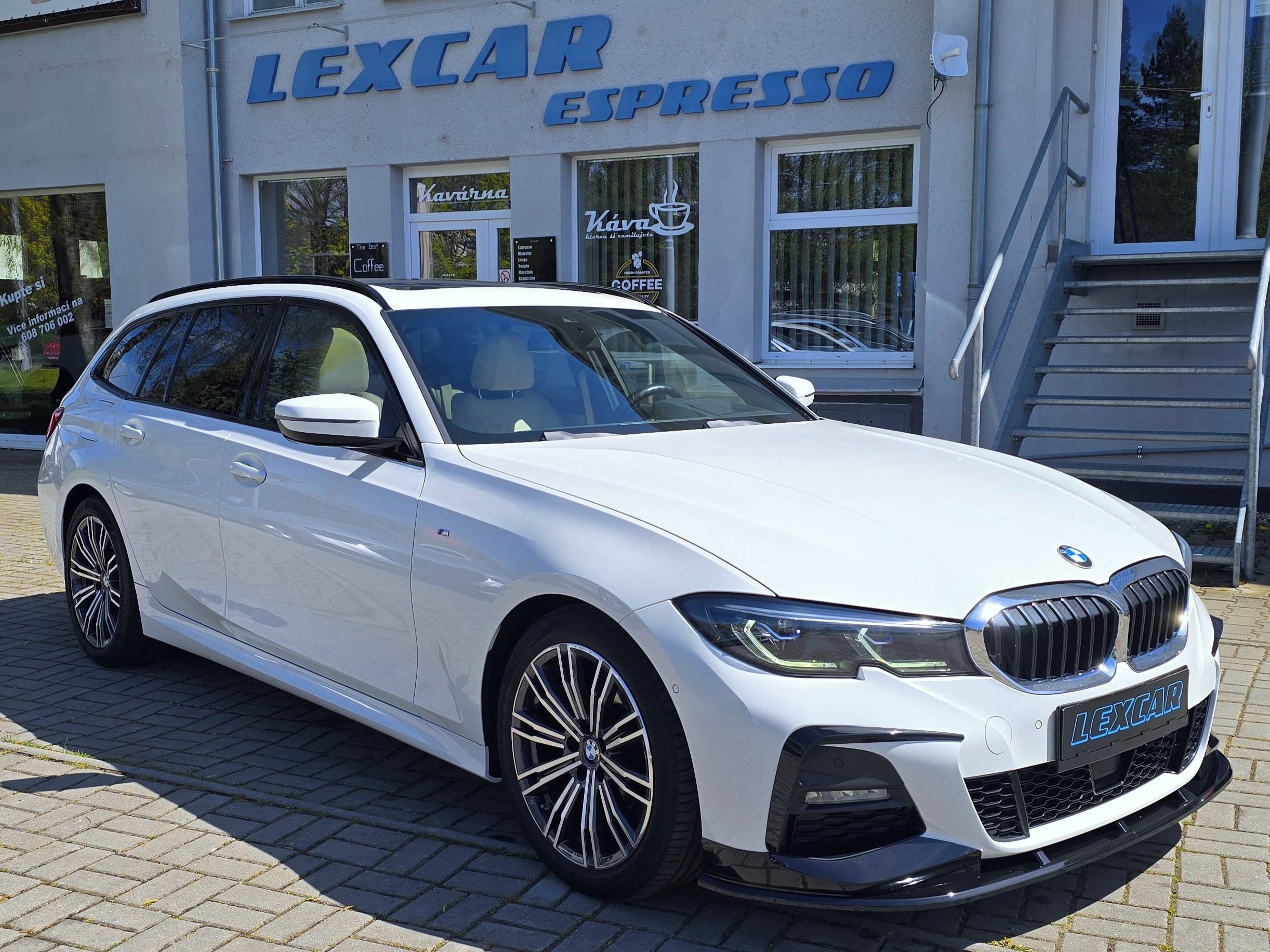 BMW Řada 3, 2.0D Touring Aut. M Sport DPH