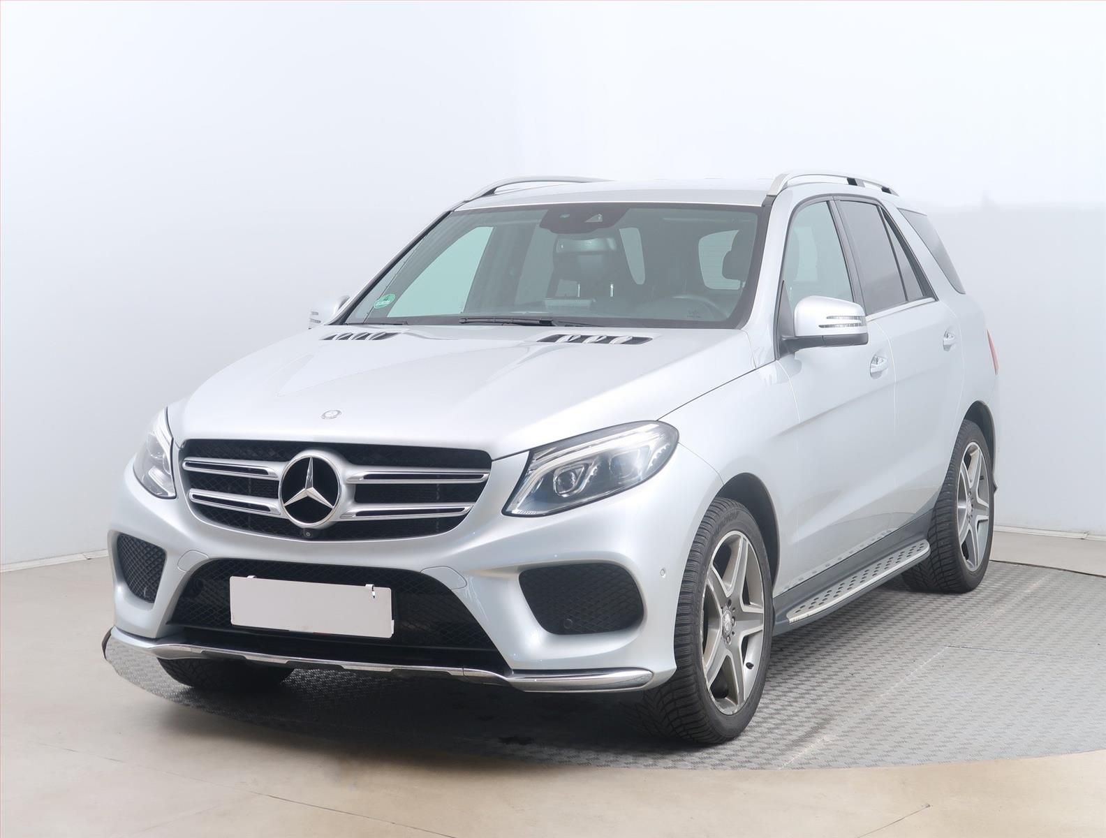 Mercedes-Benz GLE, 500, 4X4, Automat, Kůže - fotka 2