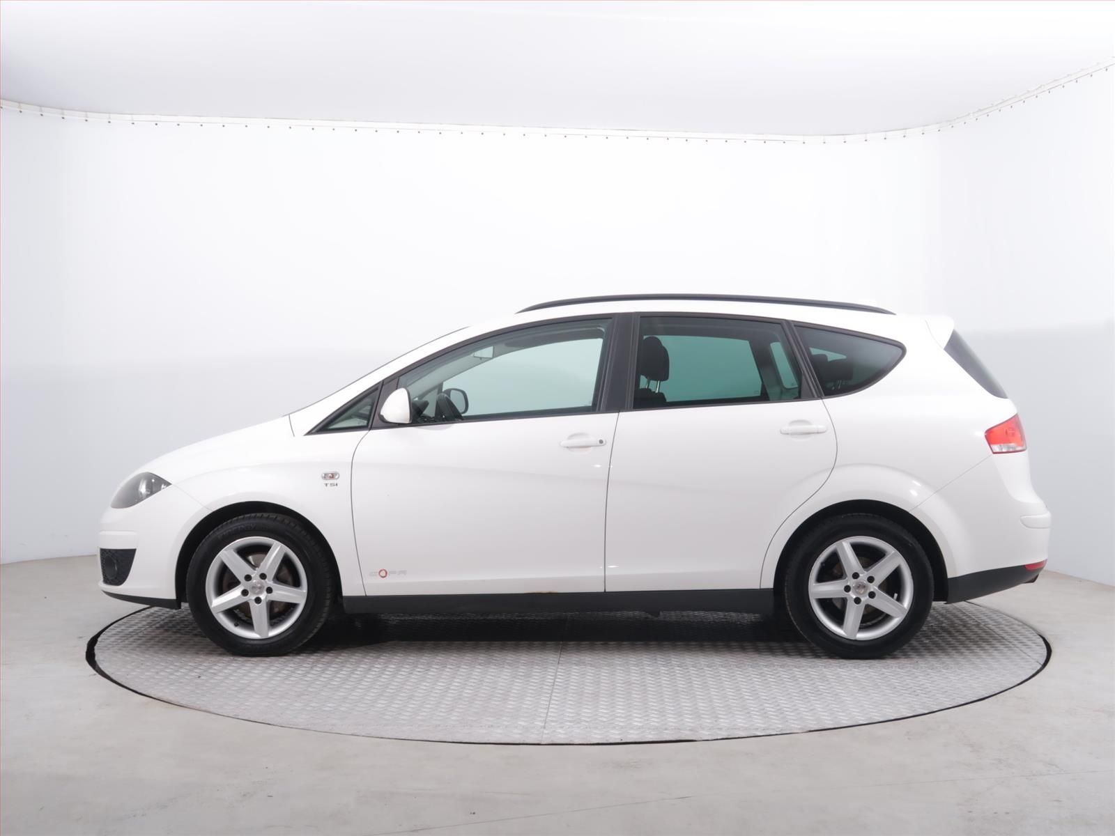 Seat Altea, 1.2 TSI, Automatická klima - fotka 3