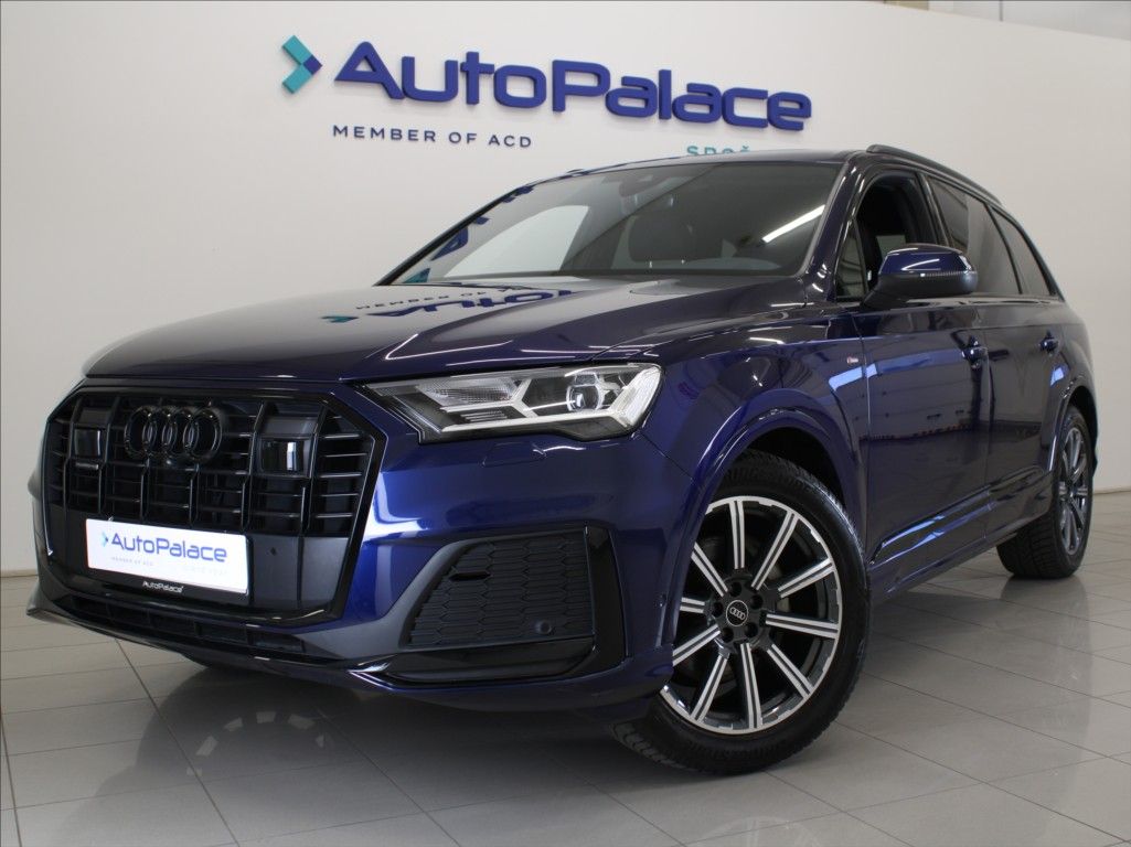 Audi Q7, 3,0 50TDi S-Line 44tkm. ČR
