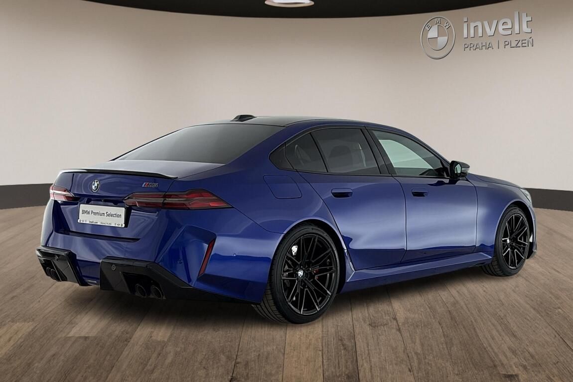BMW M5, Sedan - fotka 3