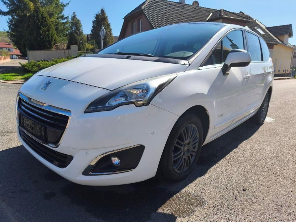 Peugeot 5008, 2,0HDI 120KW+AUTOMAT+ZÁRUKA KM - fotka 6