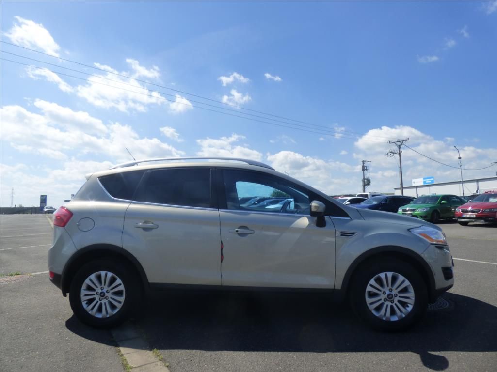 Ford Kuga, 2,0 TDCI, 4x4 - fotka 4