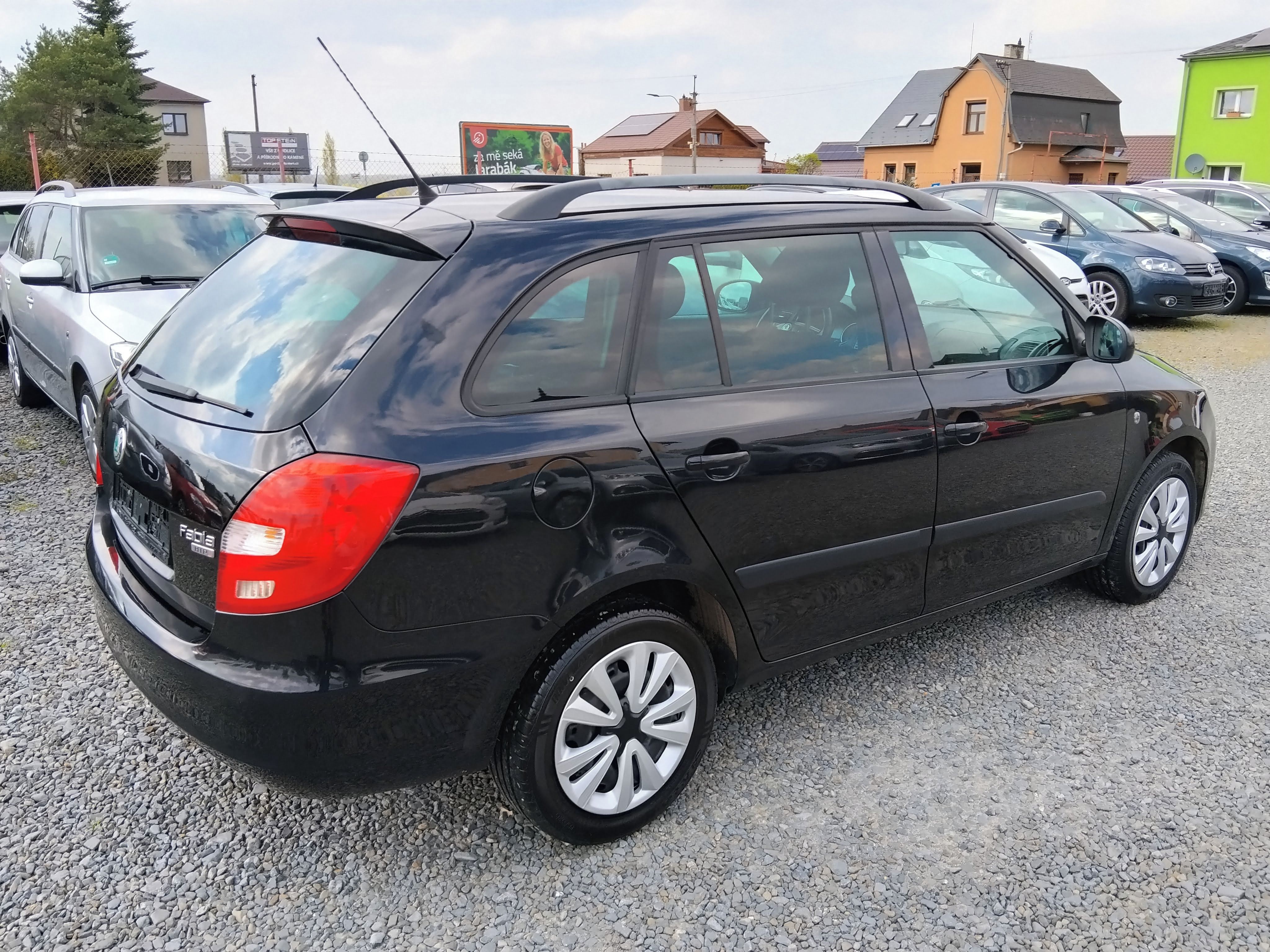 Škoda Fabia, 1.2 HTP Klima, ABS - fotka 4