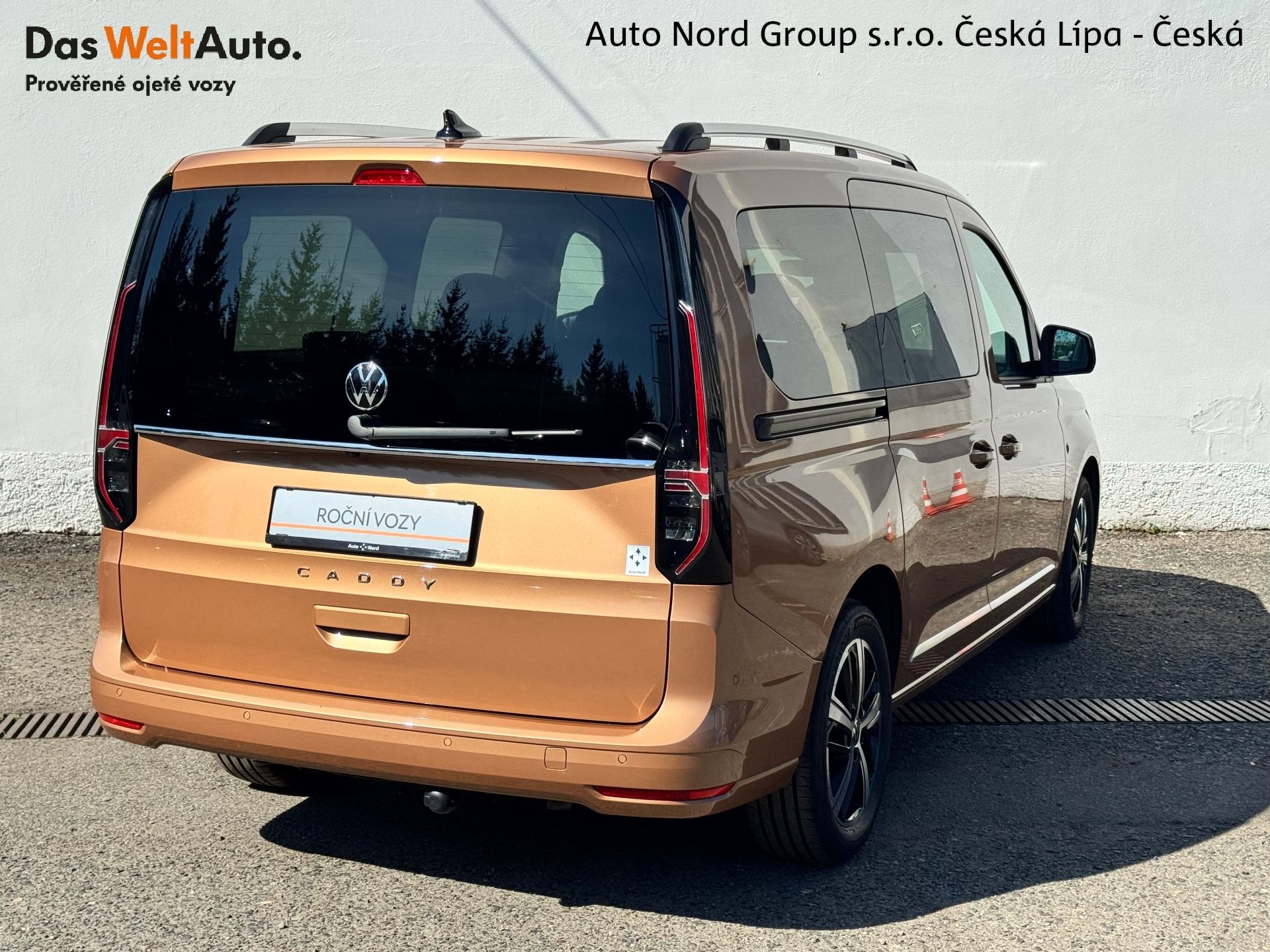 Volkswagen Caddy, Maxi 2,0TDI / 90kW, DSG, 7míst - fotka 2