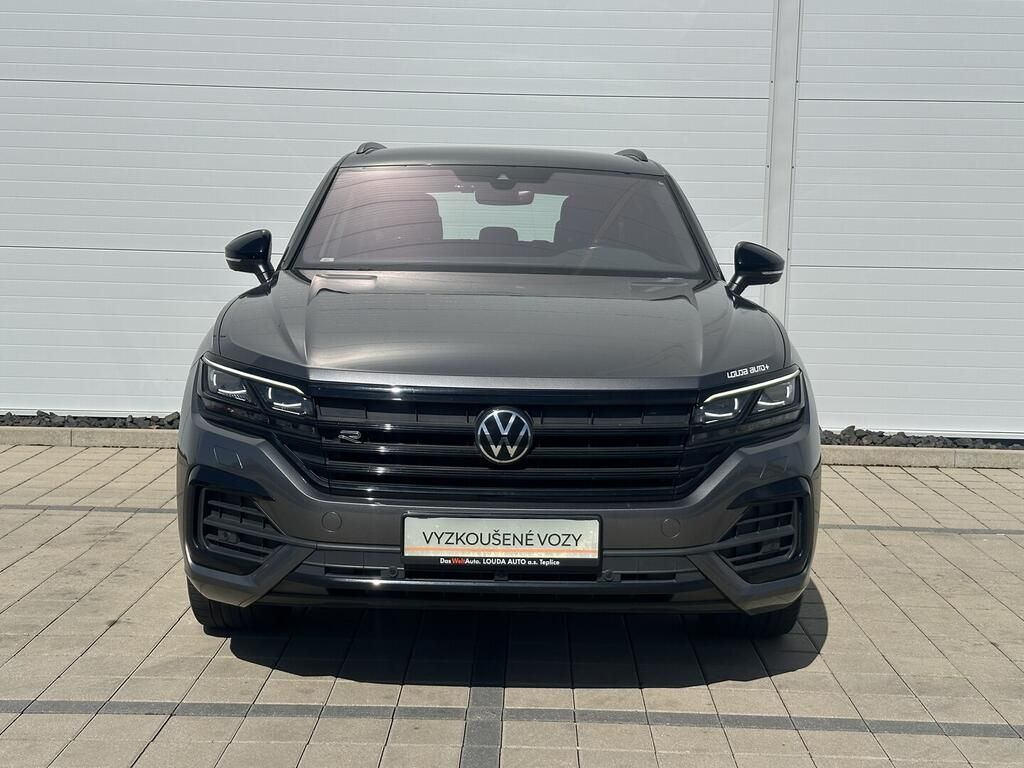 Volkswagen Touareg, R-line 3.0 TDI 210 kW - fotka 2