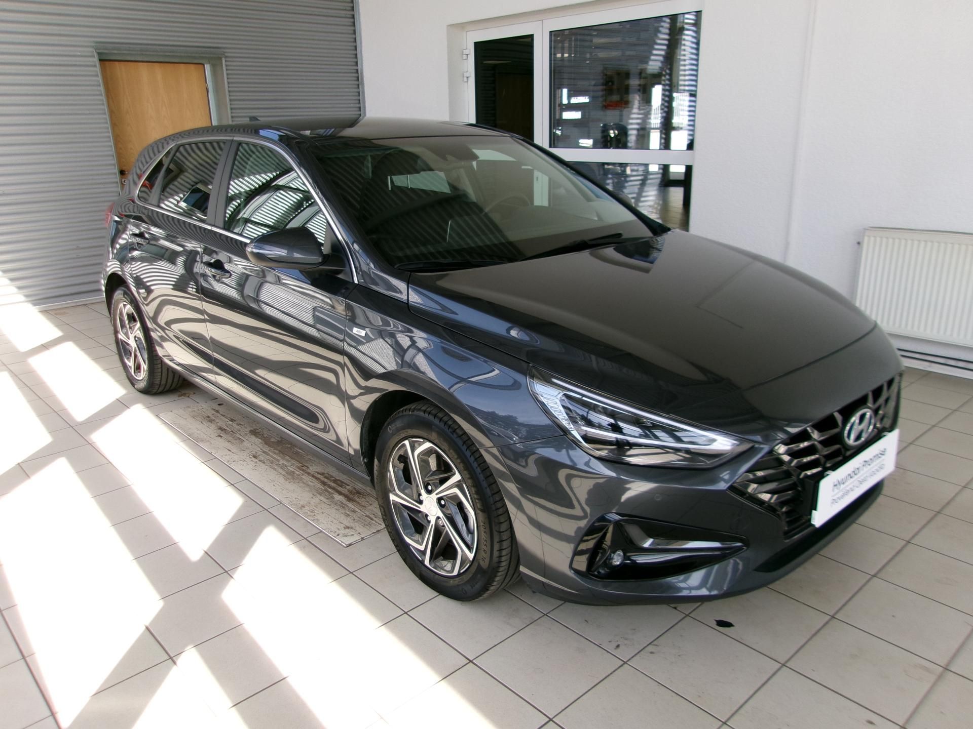Hyundai i30, 1.5T-GDi 117kW MH Smart Plus - fotka 3