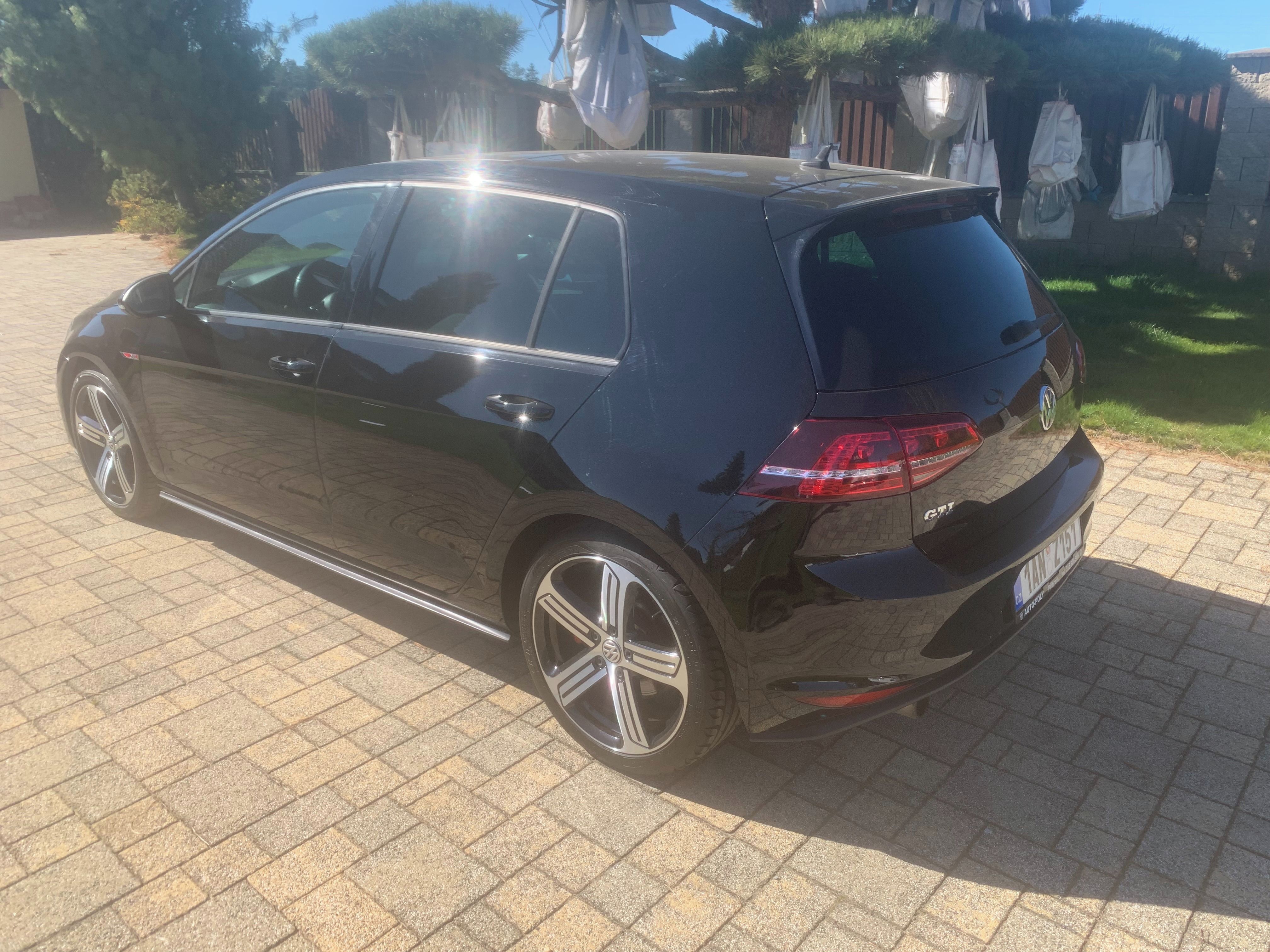 Volkswagen Golf, GTI - fotka 3