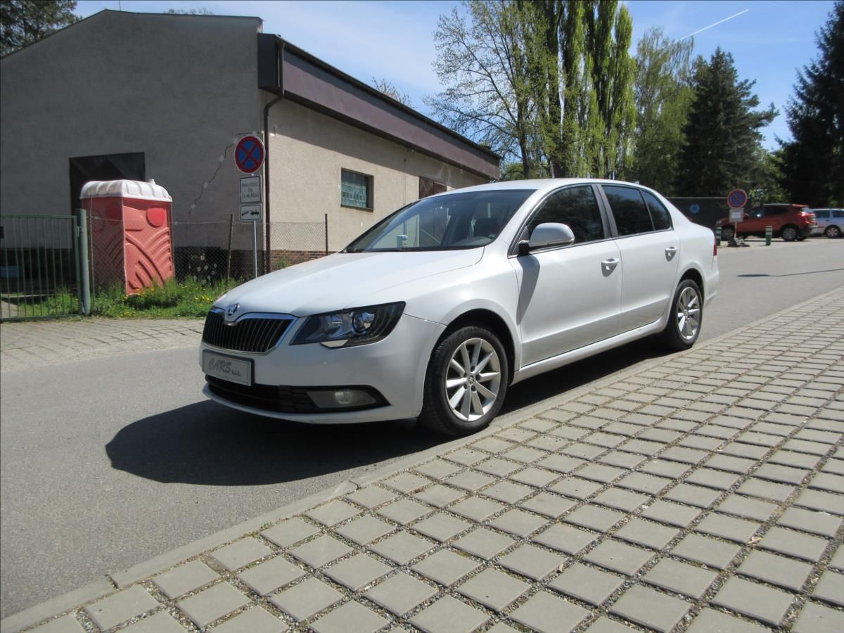 Škoda Superb, 2,0 TDi 103 Kw, Xenon, Vyhř. N
