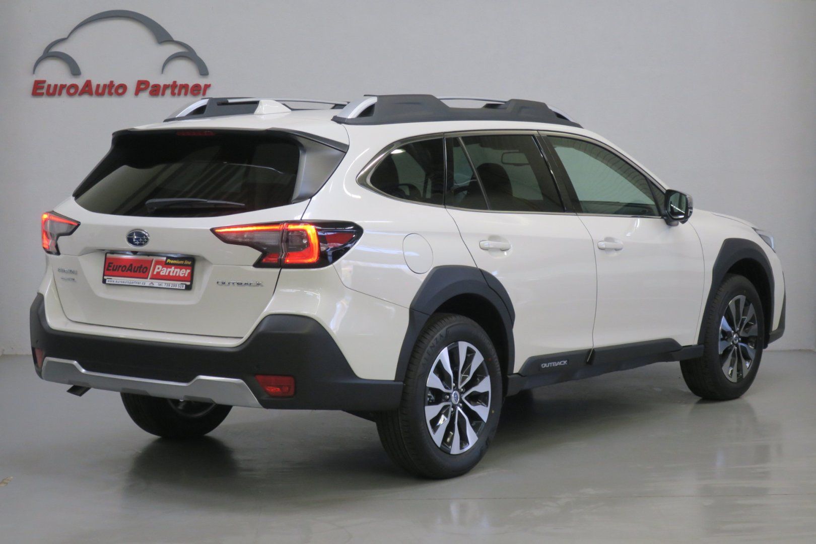 Subaru Outback, 2.5i AWD Touring Tov. ZÁRUKA - fotka 4
