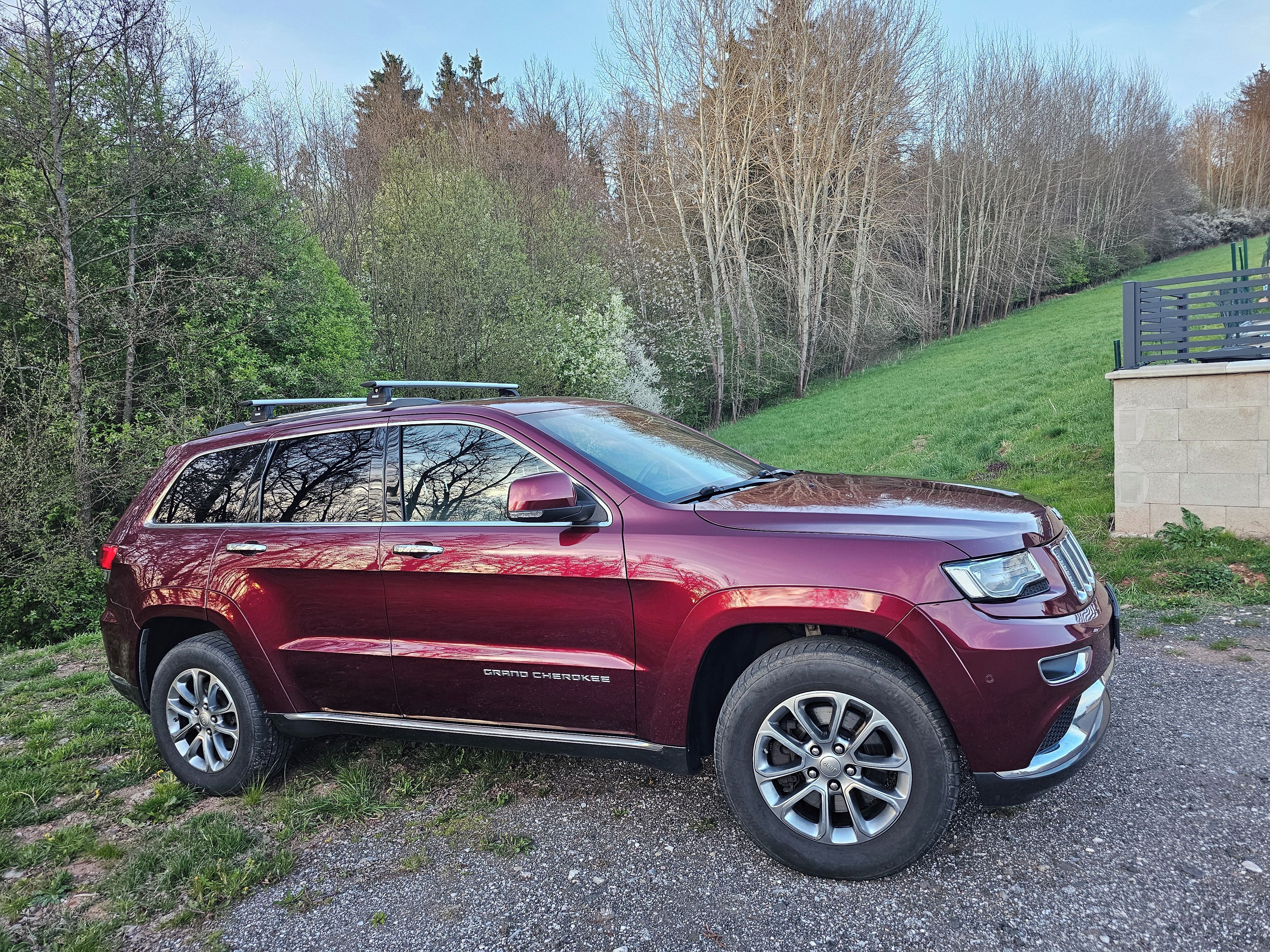 Jeep Grand Cherokee, Summit 3.0. 1.majitel. - fotka 2