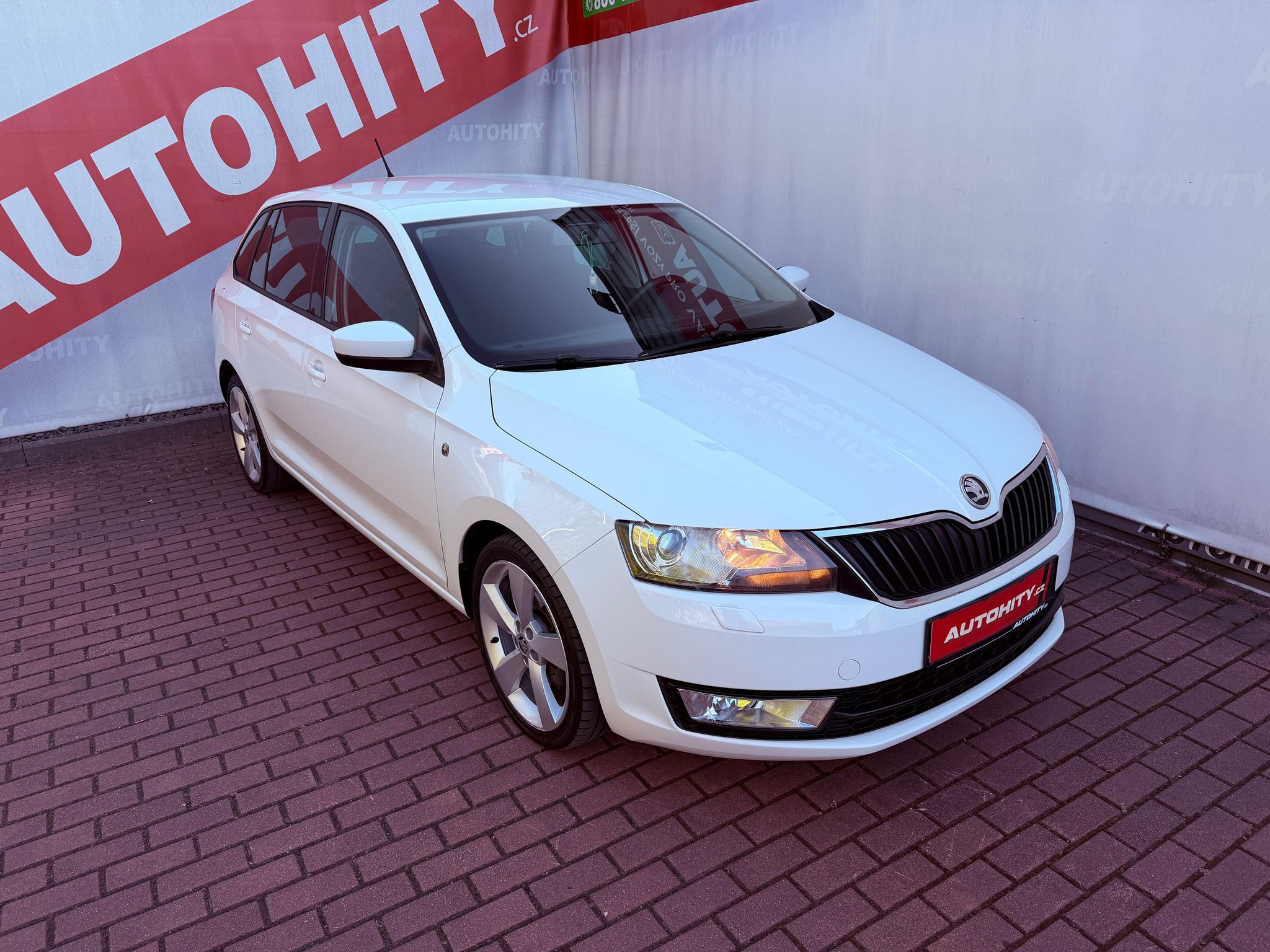 Škoda Rapid, 1.4 TSi Elegance DSG, 1.Maj - fotka 3