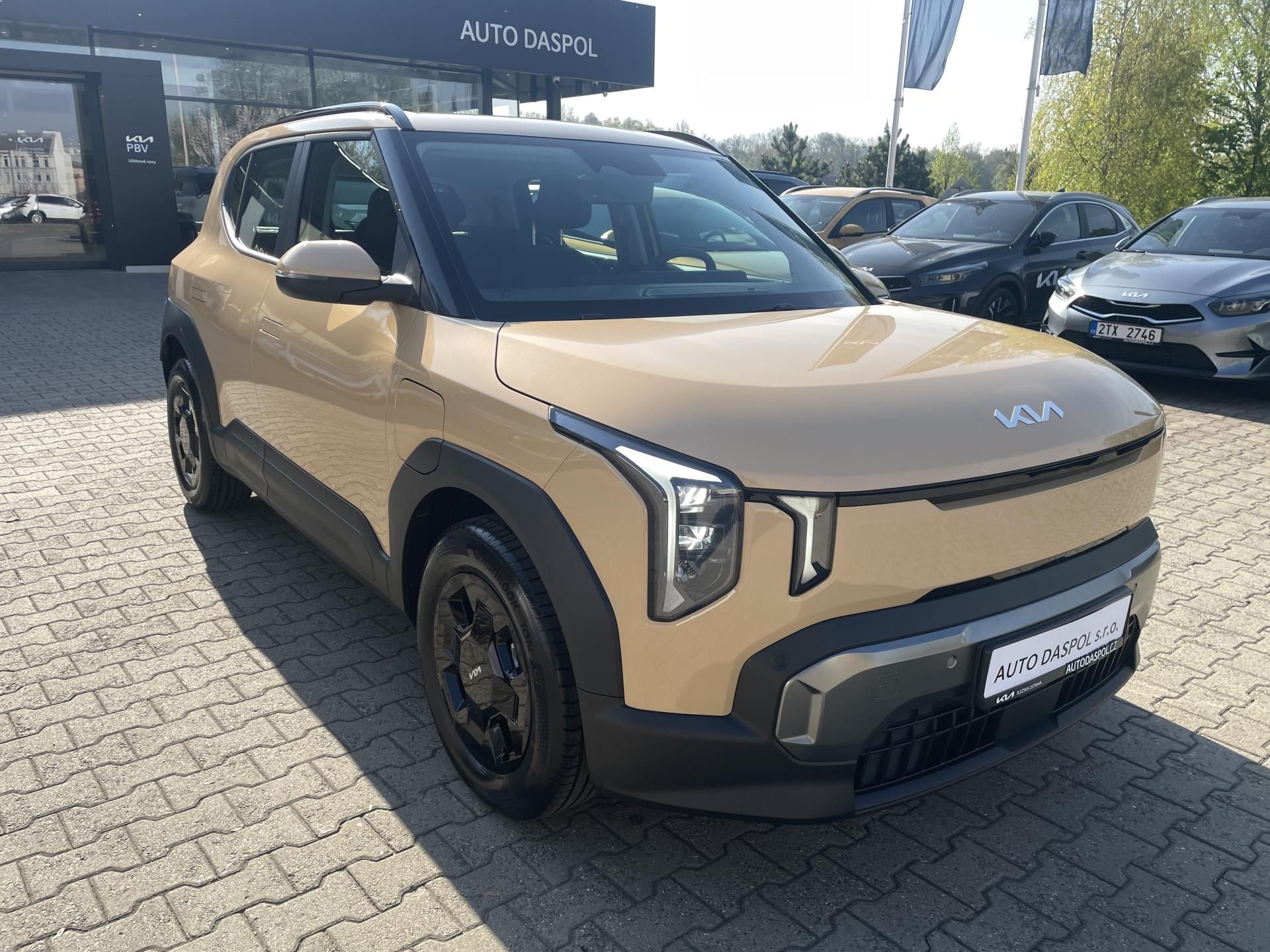 Kia, EARTH 4P 108kW + 42,2KWh