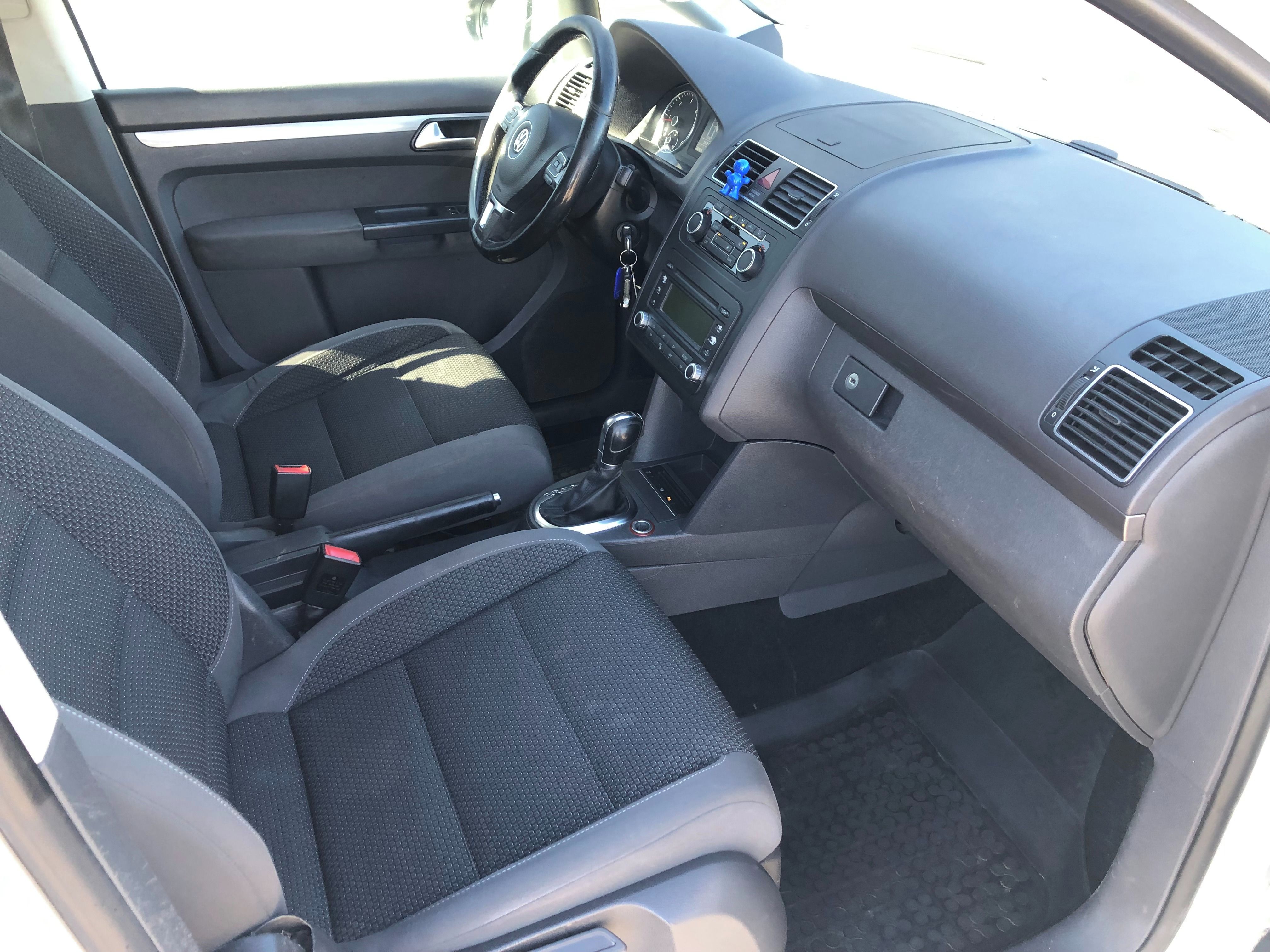 Volkswagen Touran, 2,0TDI 103kW DSG - fotka 6