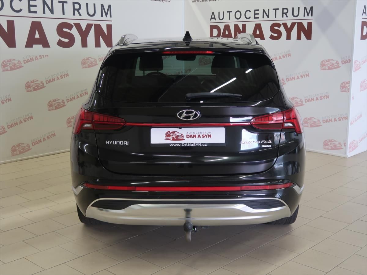 Hyundai Santa Fe, 2,2 CRDi AWD Luxury - fotka 5