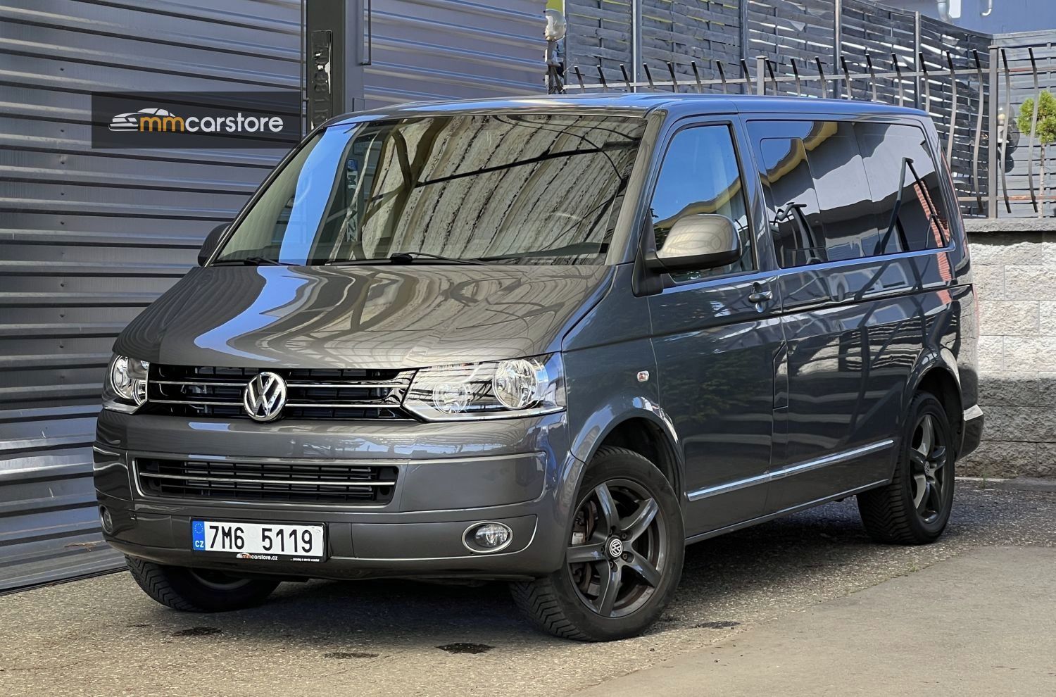 Volkswagen Multivan, 2.0 TDI, 132kW, HIGHLINE TAŽNÉ - fotka 3
