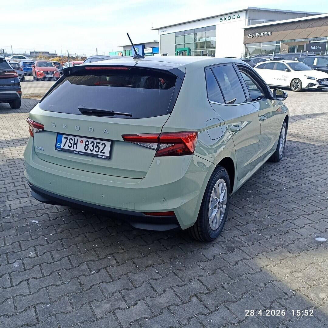 Škoda Fabia, Top Selection 1,0 TSI 85 kW - fotka 6