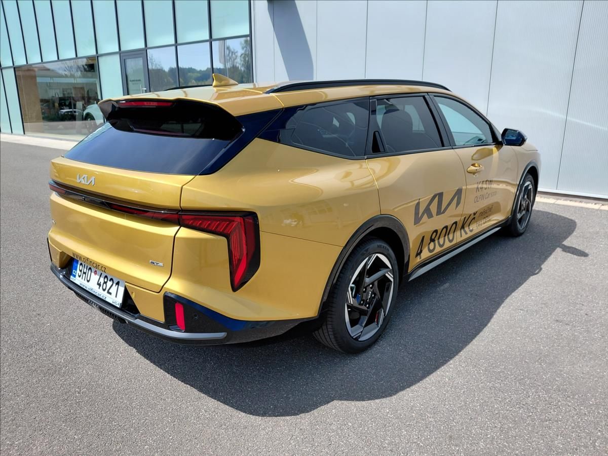 Kia K4, 1,6   T-GDI SW 7DCT GT-LINE - fotka 6