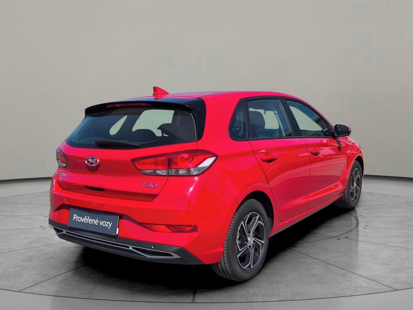 Hyundai i30, Comfort 1,5 CVVT - fotka 2