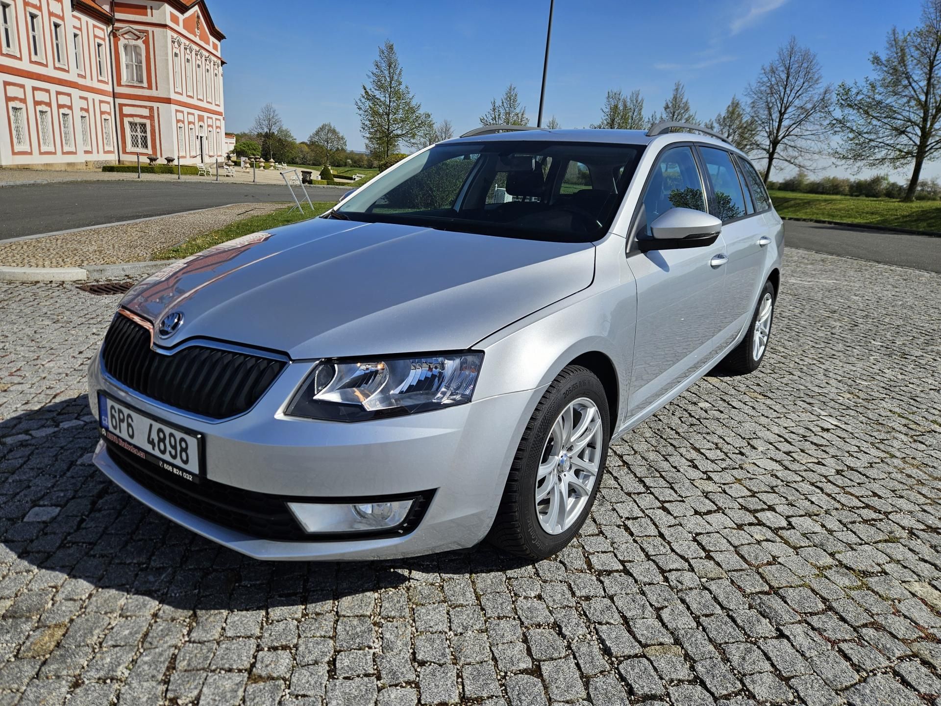 Škoda Octavia, 2L 110kw, DPH,  SPLÁTKY - fotka 2