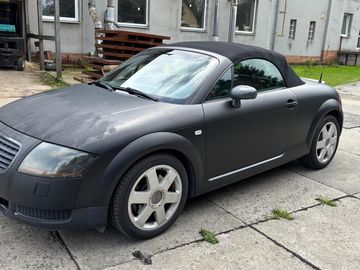 Audi TT Roadster 1.8T – Cabrio