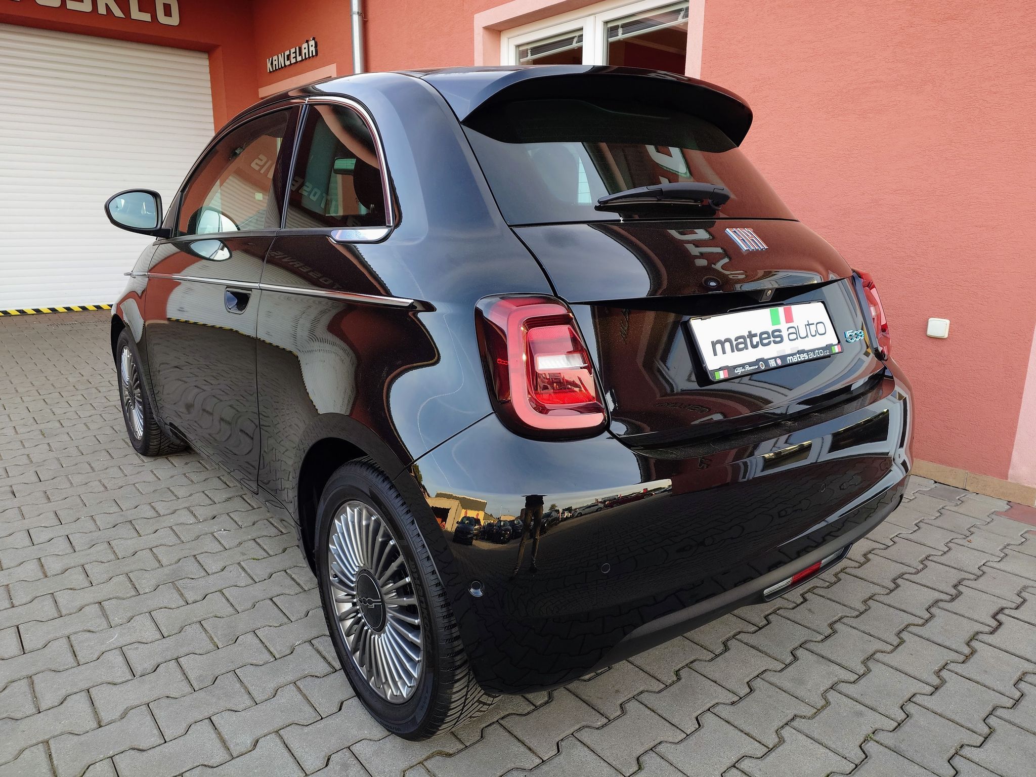 Fiat 500, 42 kWh 87kW - fotka 3