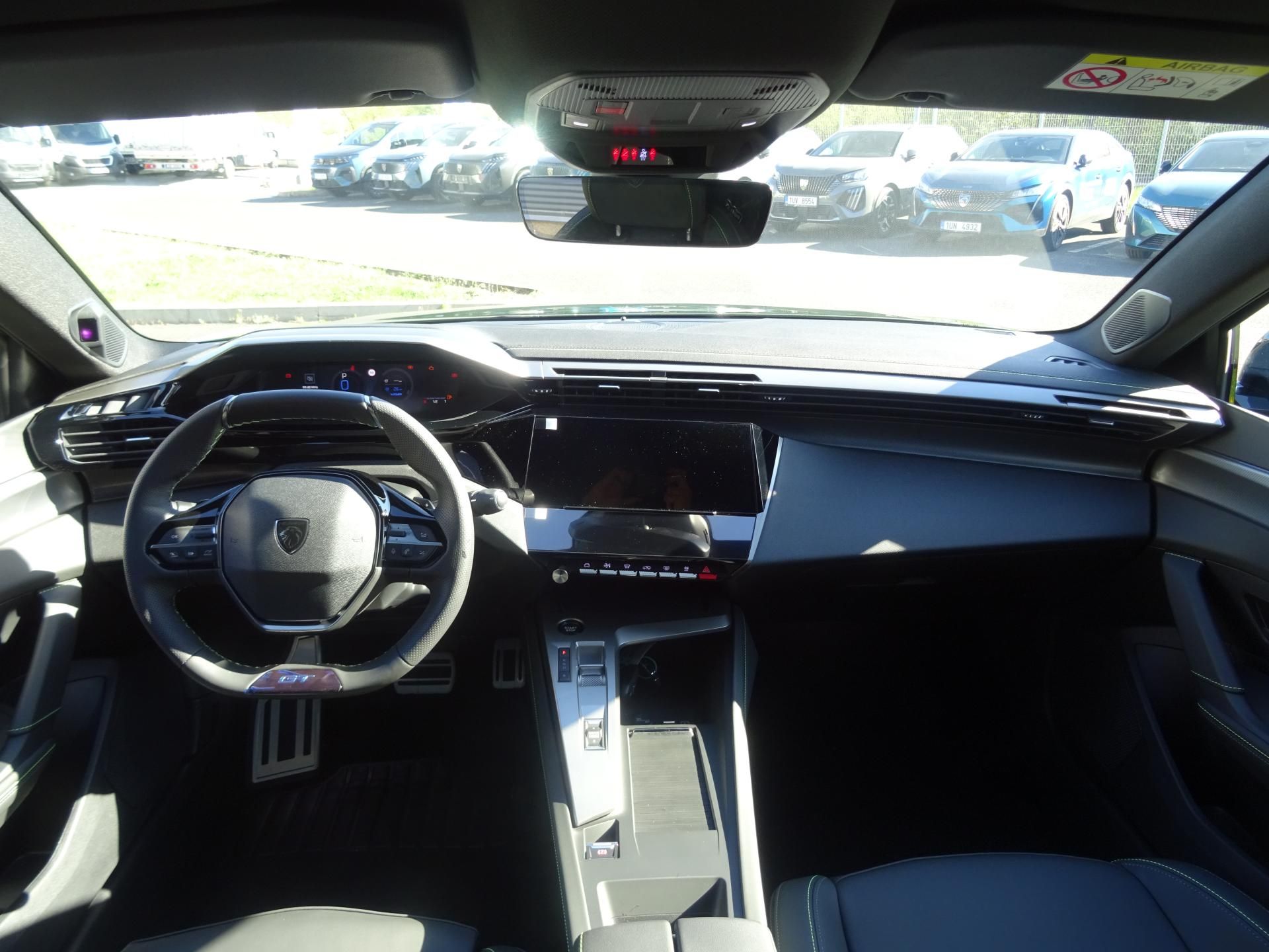 Peugeot 408, GT Plug-in HYBRID 240 e-DCS7 - fotka 3