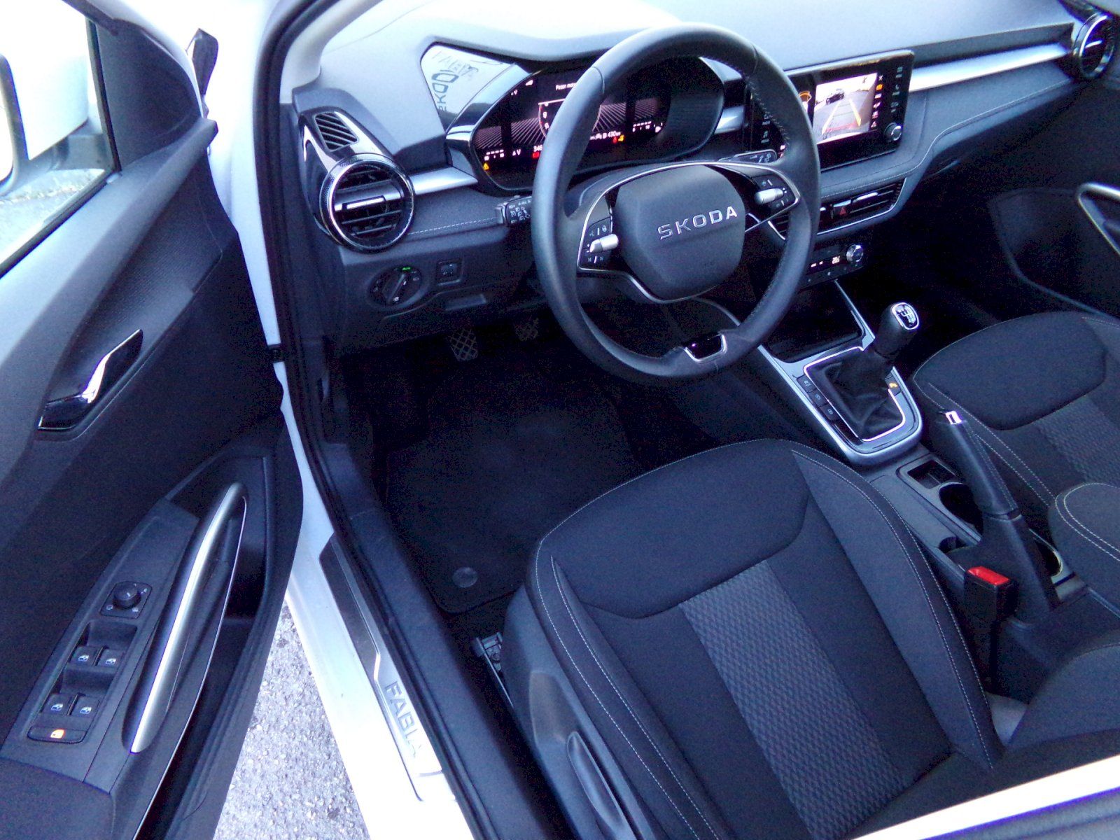 Škoda Fabia, TOP Selection 1.0 TSi / 85 kW - fotka 6