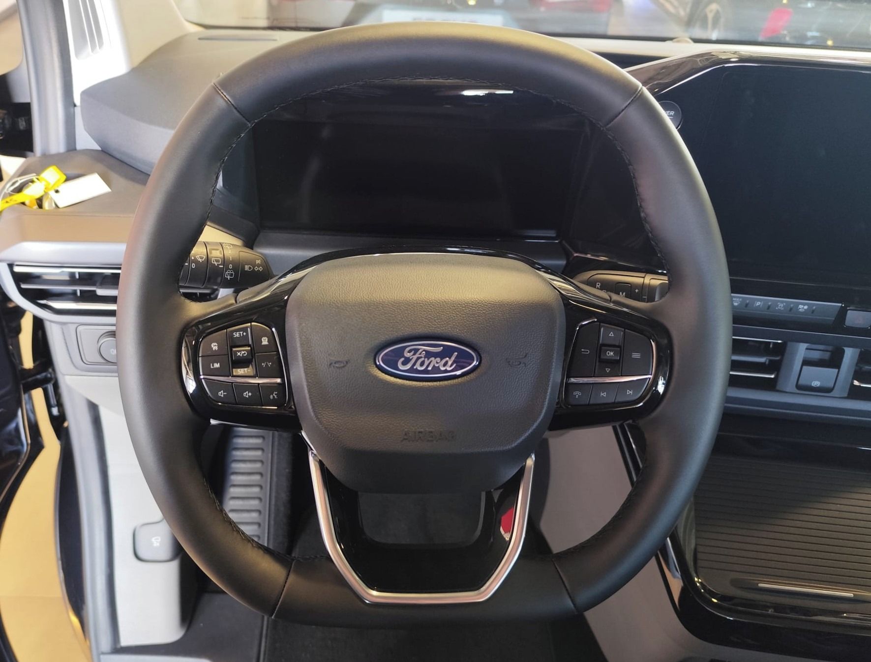 Ford Tourneo Custom, 2.0 EcoBlue 125kW 8st.aut. - fotka 3